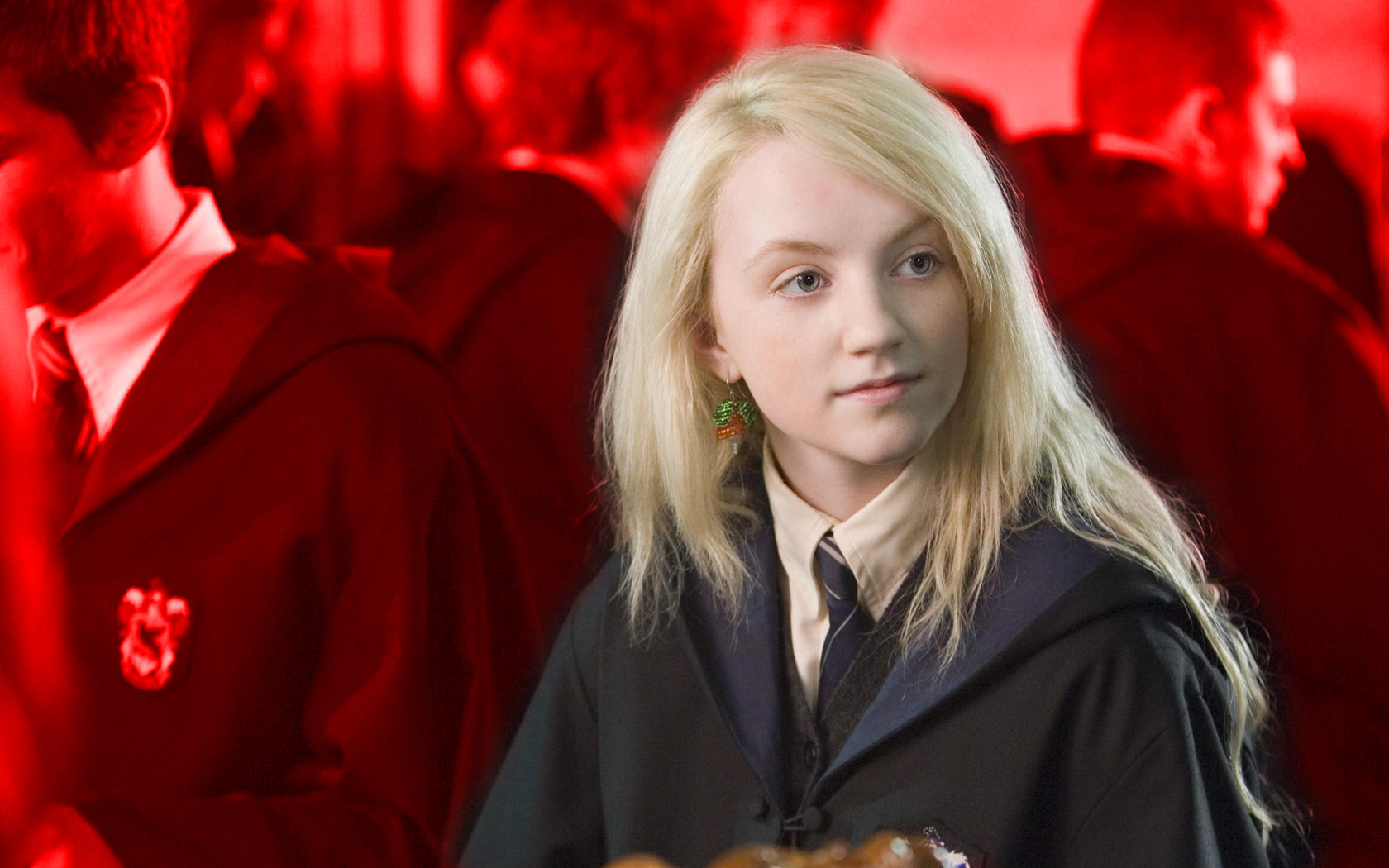 Luna Lovegood from Harry Potter HD Wallpaper