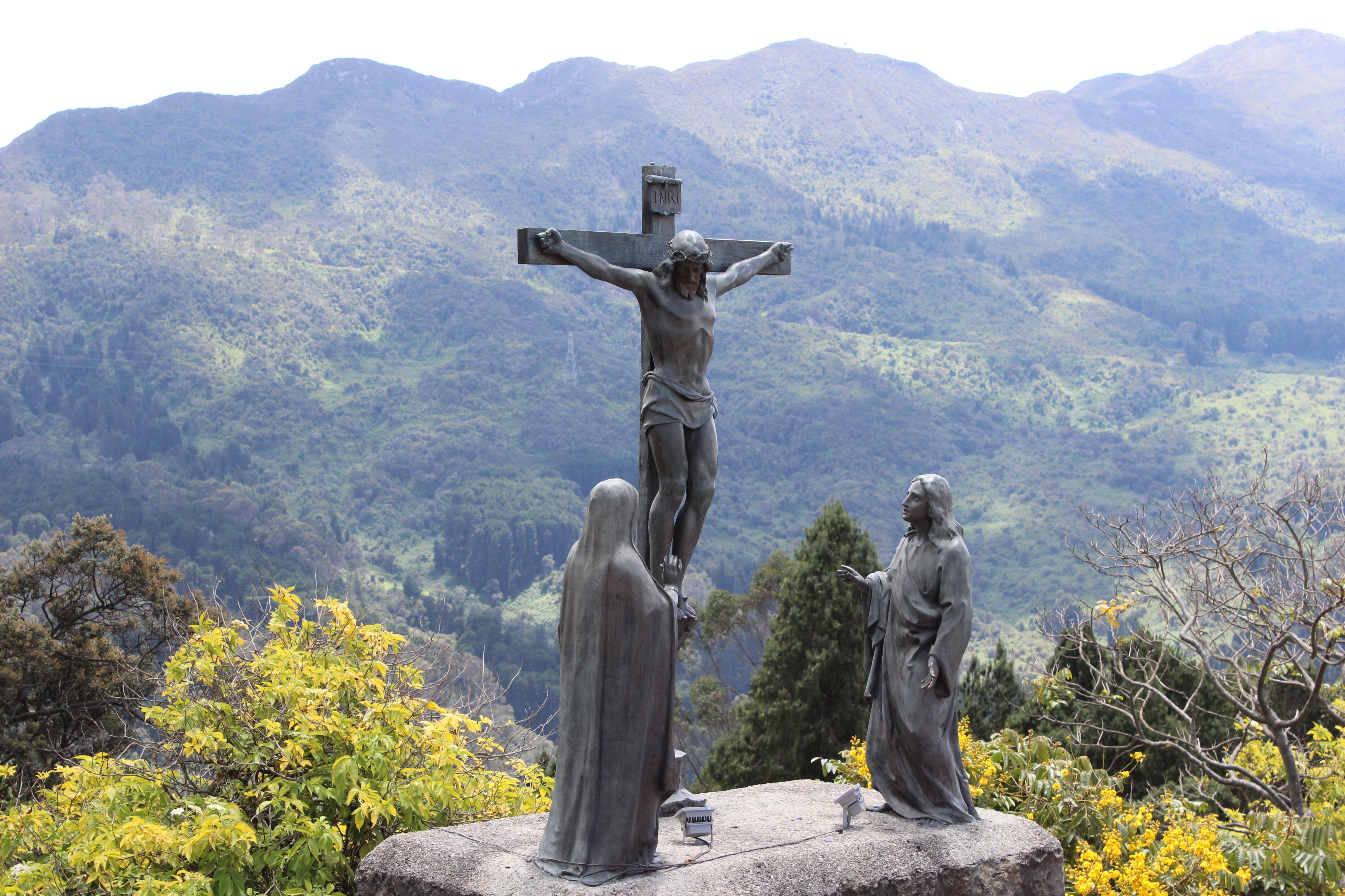 Jesus on the cross with two figures HD Wallpaper