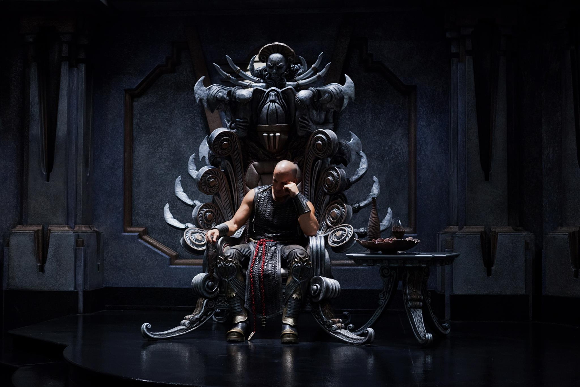 Riddick on a throne HD Wallpaper
