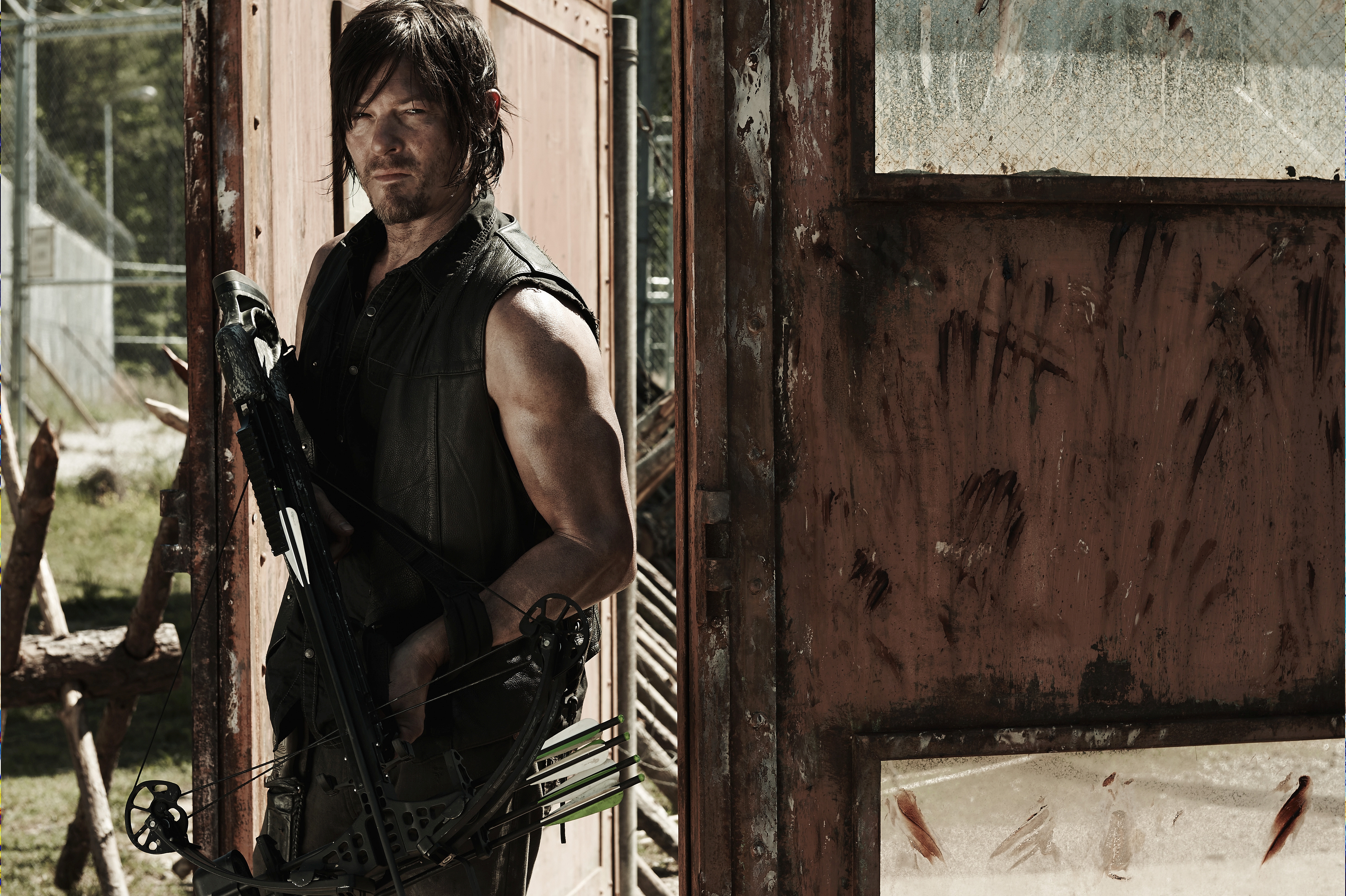 Daryl Dixon from The Walking Dead HD Wallpaper