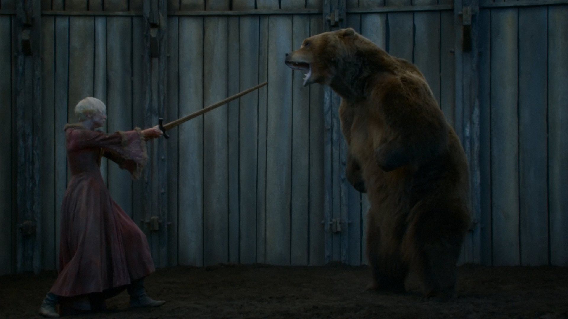 Brienne of Tarth fighting a bear HD Wallpaper