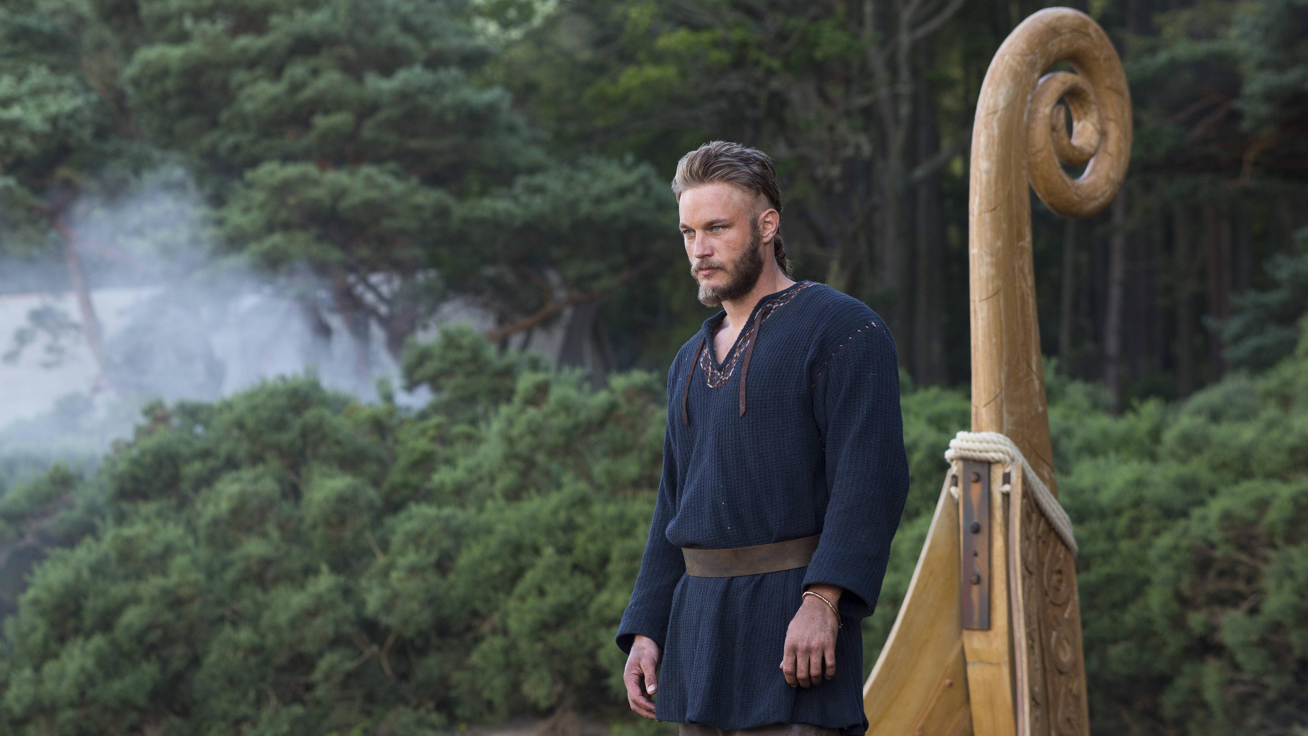 Ragnar Lothbrok from Vikings HD Wallpaper
