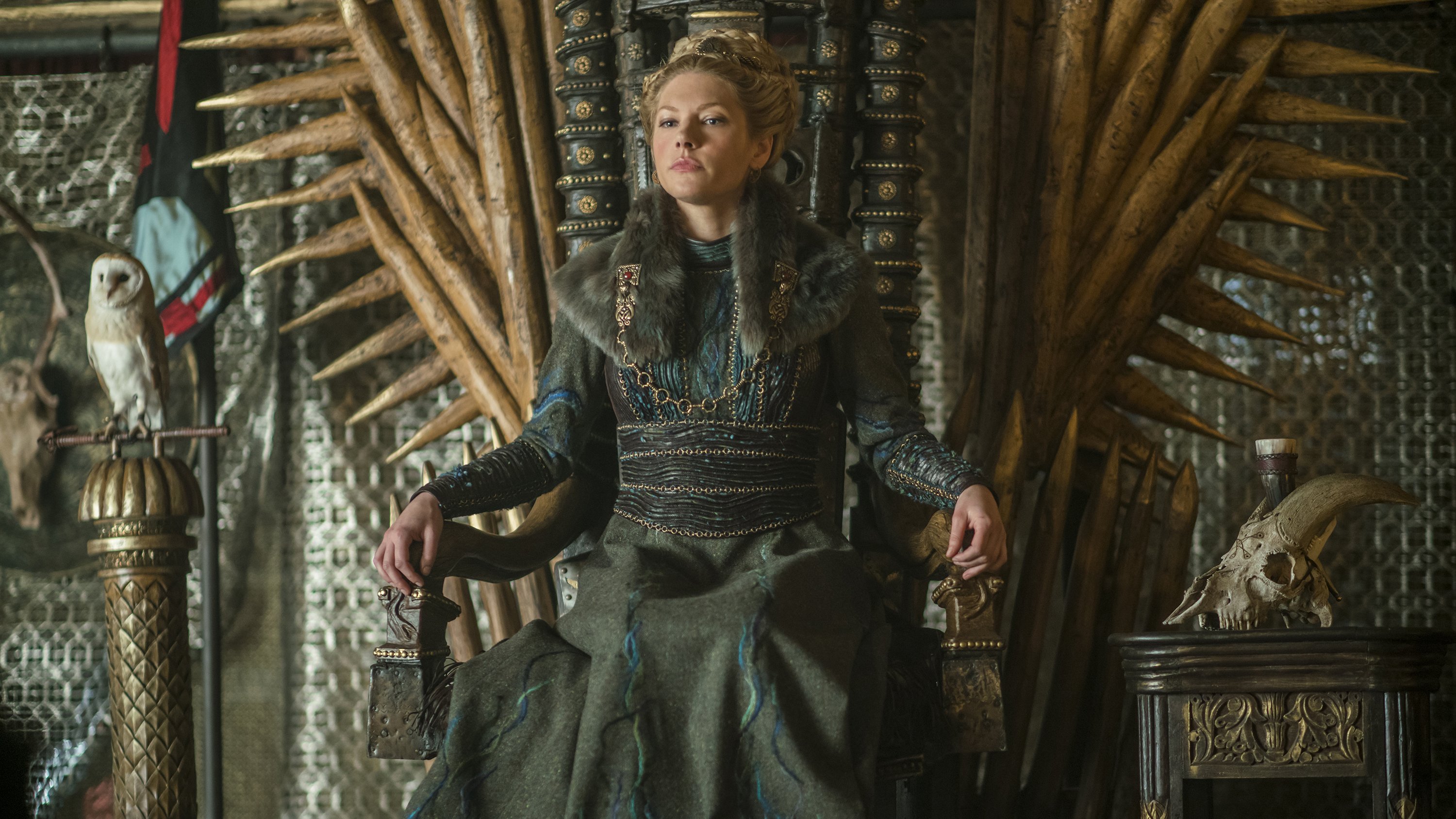 Lagertha Lothbrok sitting on a throne HD Wallpaper