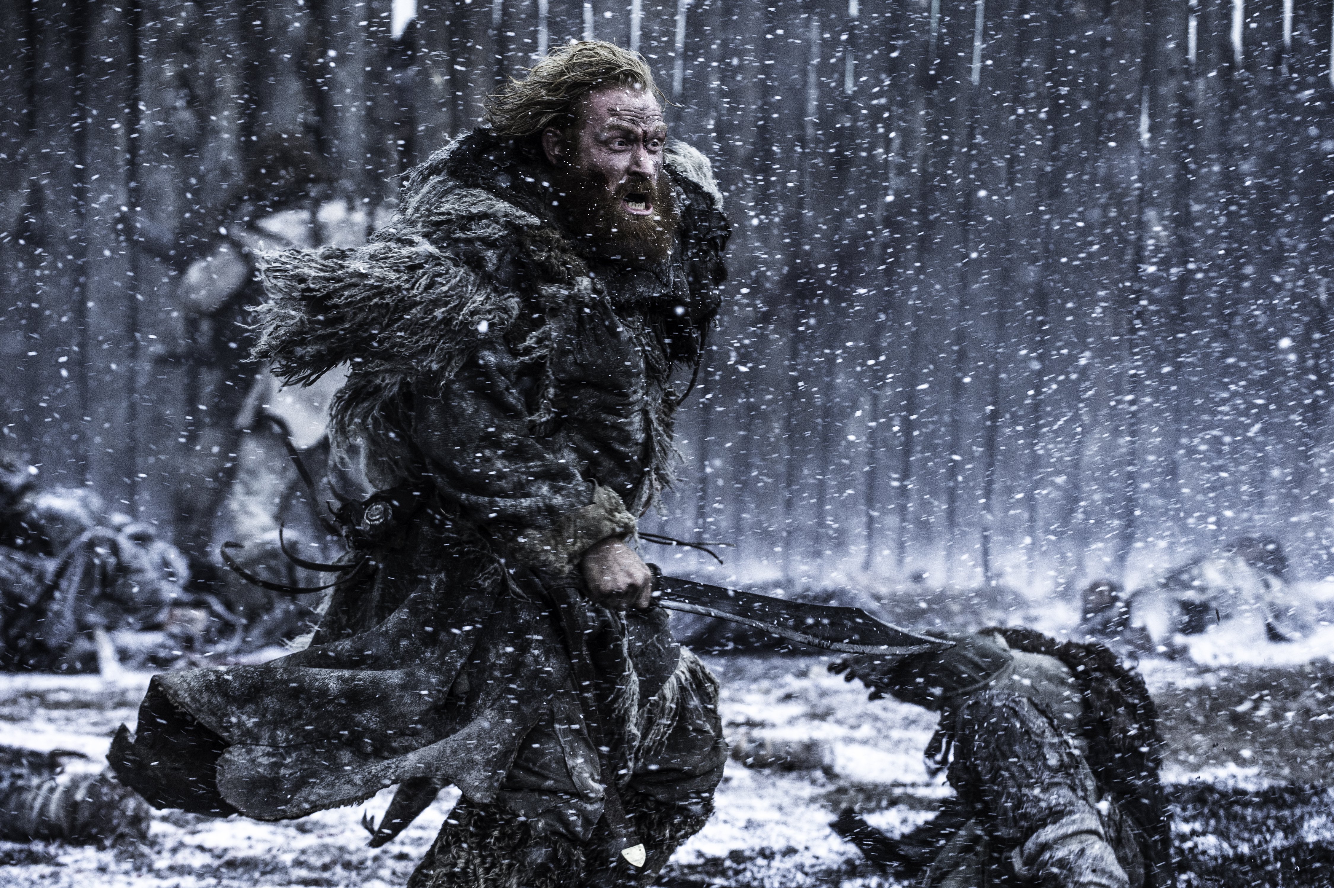 Tormund Giantsbane fighting in snow HD Wallpaper