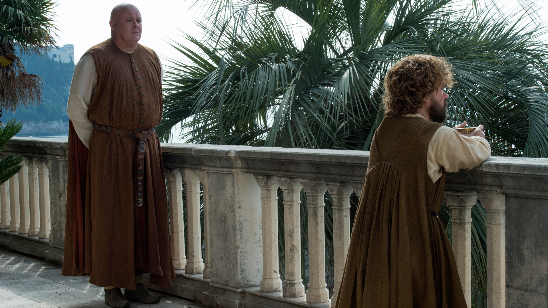 Lord Varys and Tyrion Lannister on a balcony HD Wallpaper