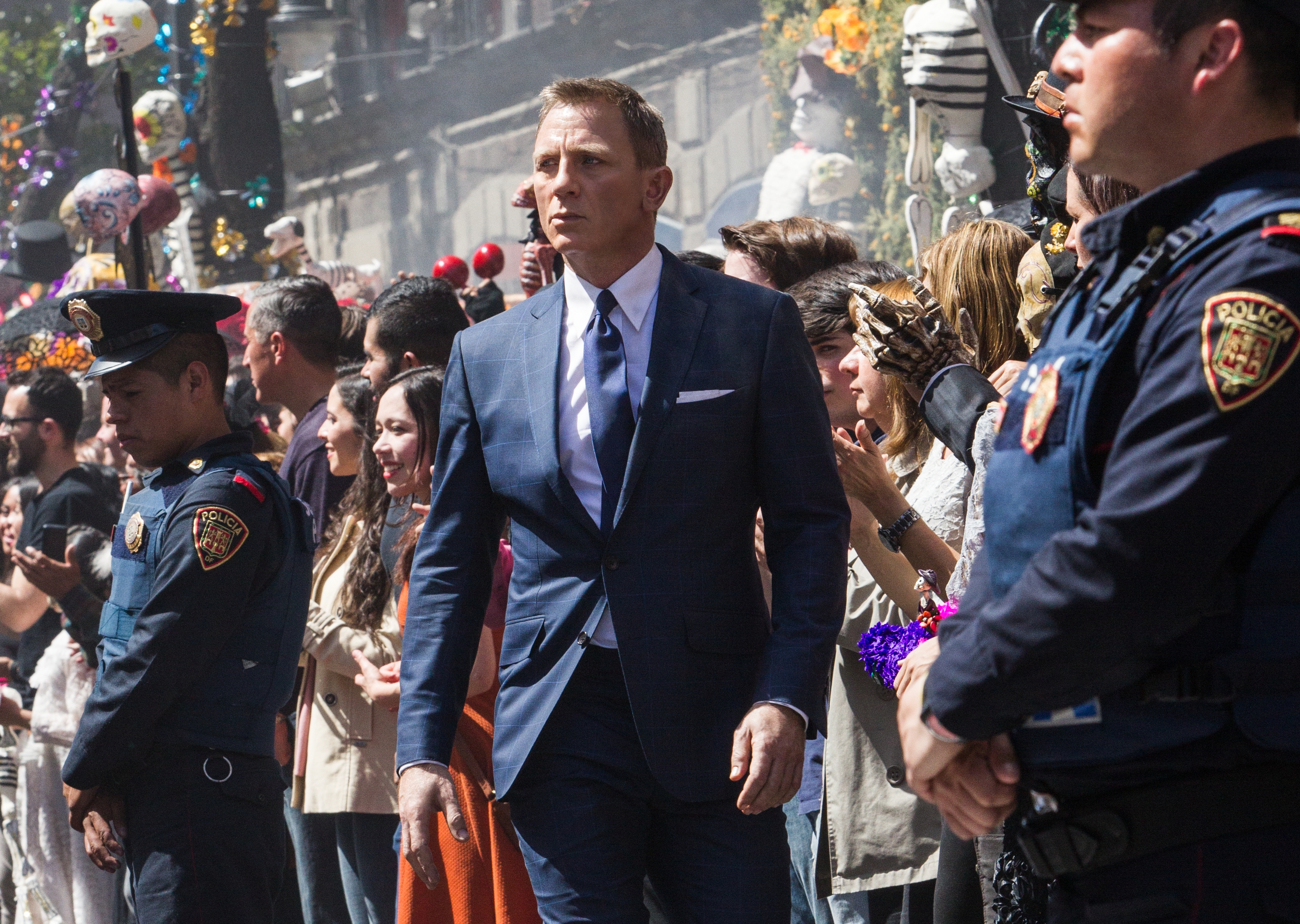 James Bond in Mexico City during Day of the Dead HD Wallpaper