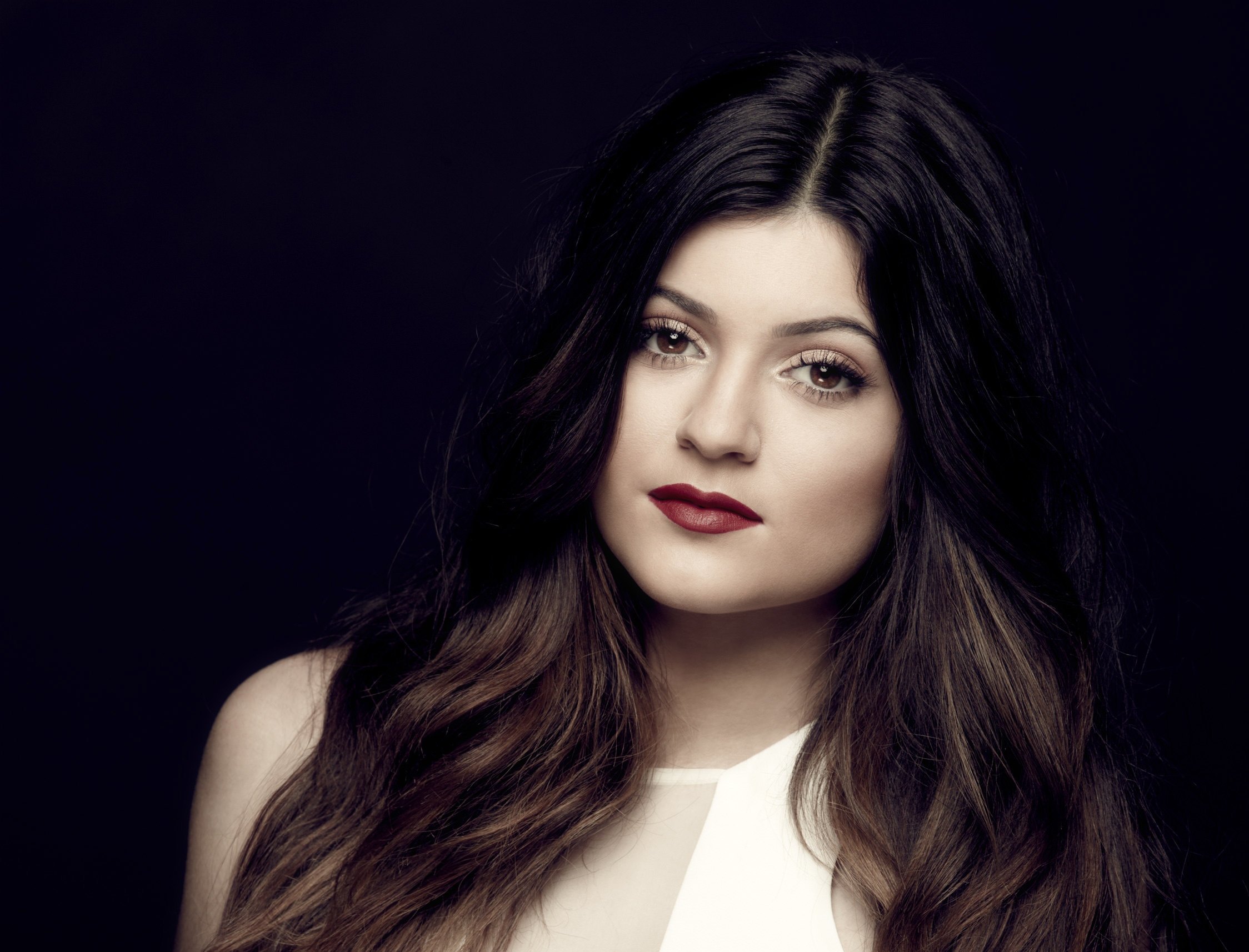 Kylie Jenner HD Wallpaper