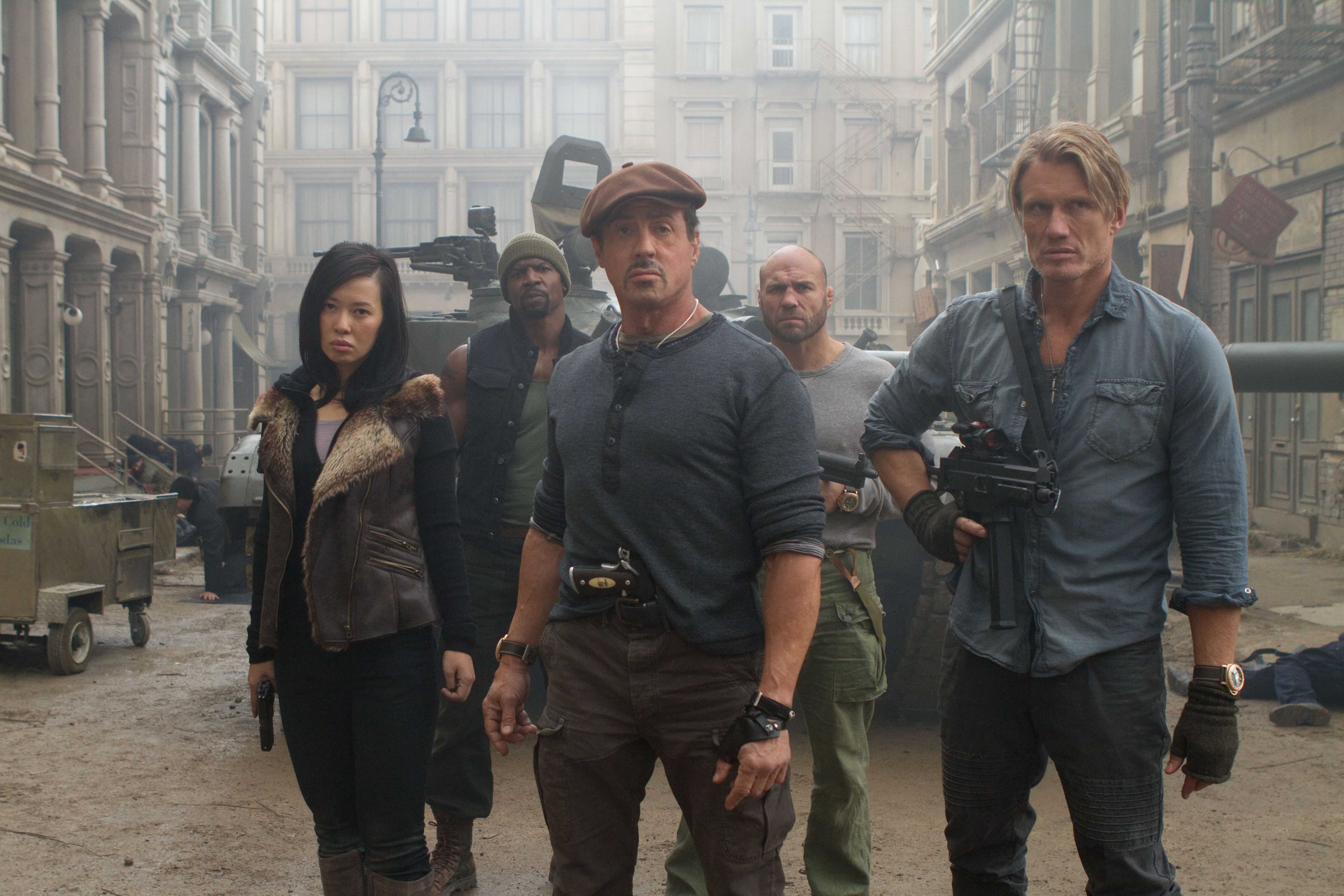 Sylvester Stallone and Dolph Lundgren in The Expendables HD Wallpaper
