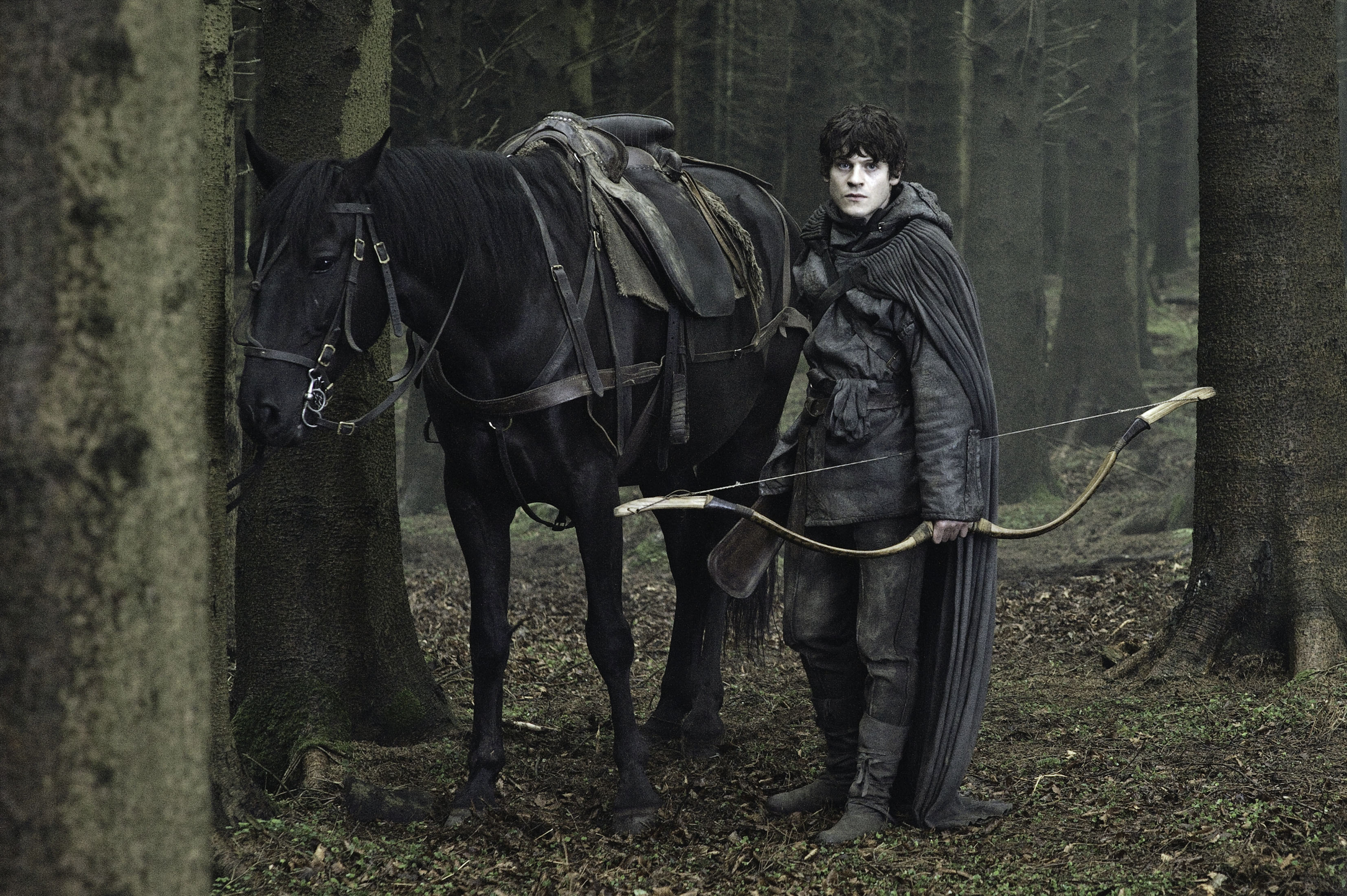 Ramsay Bolton with a horse and bow HD Wallpaper