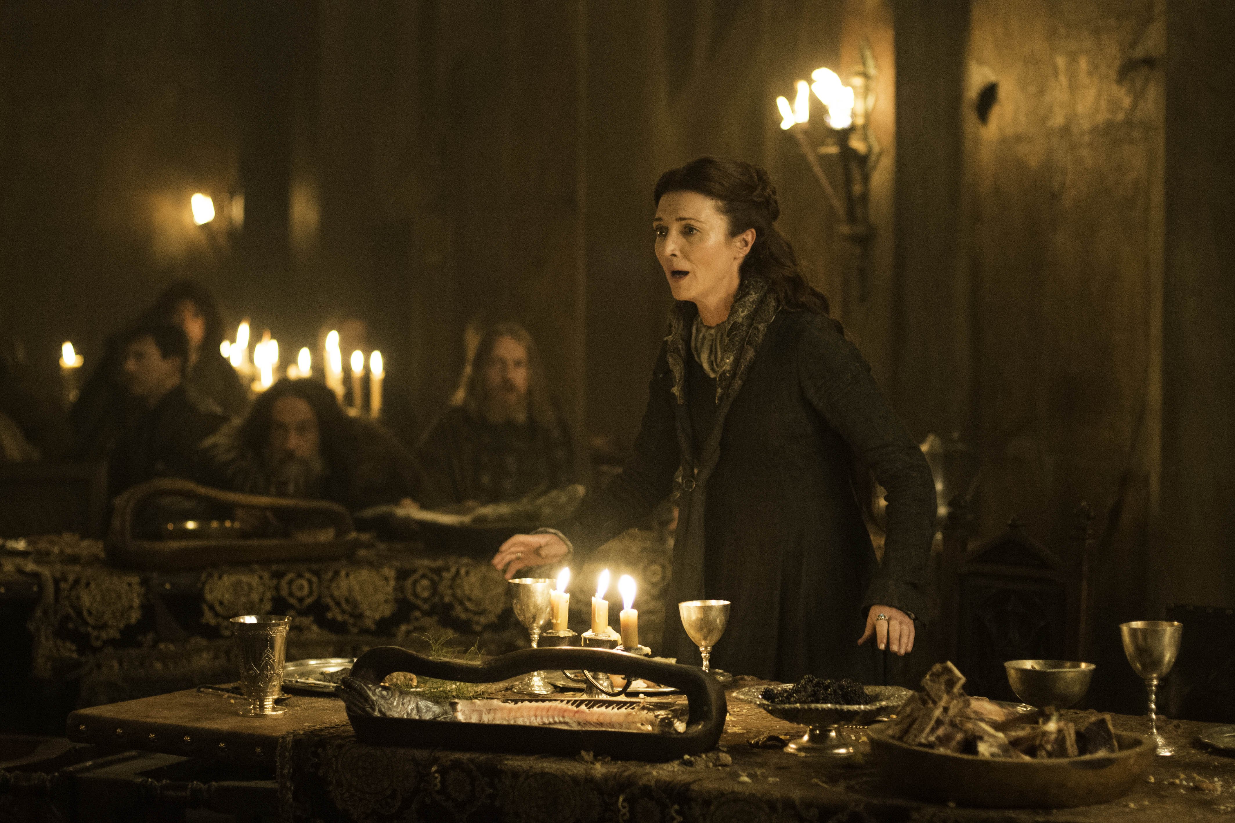 Catelyn Stark at a feast HD Wallpaper