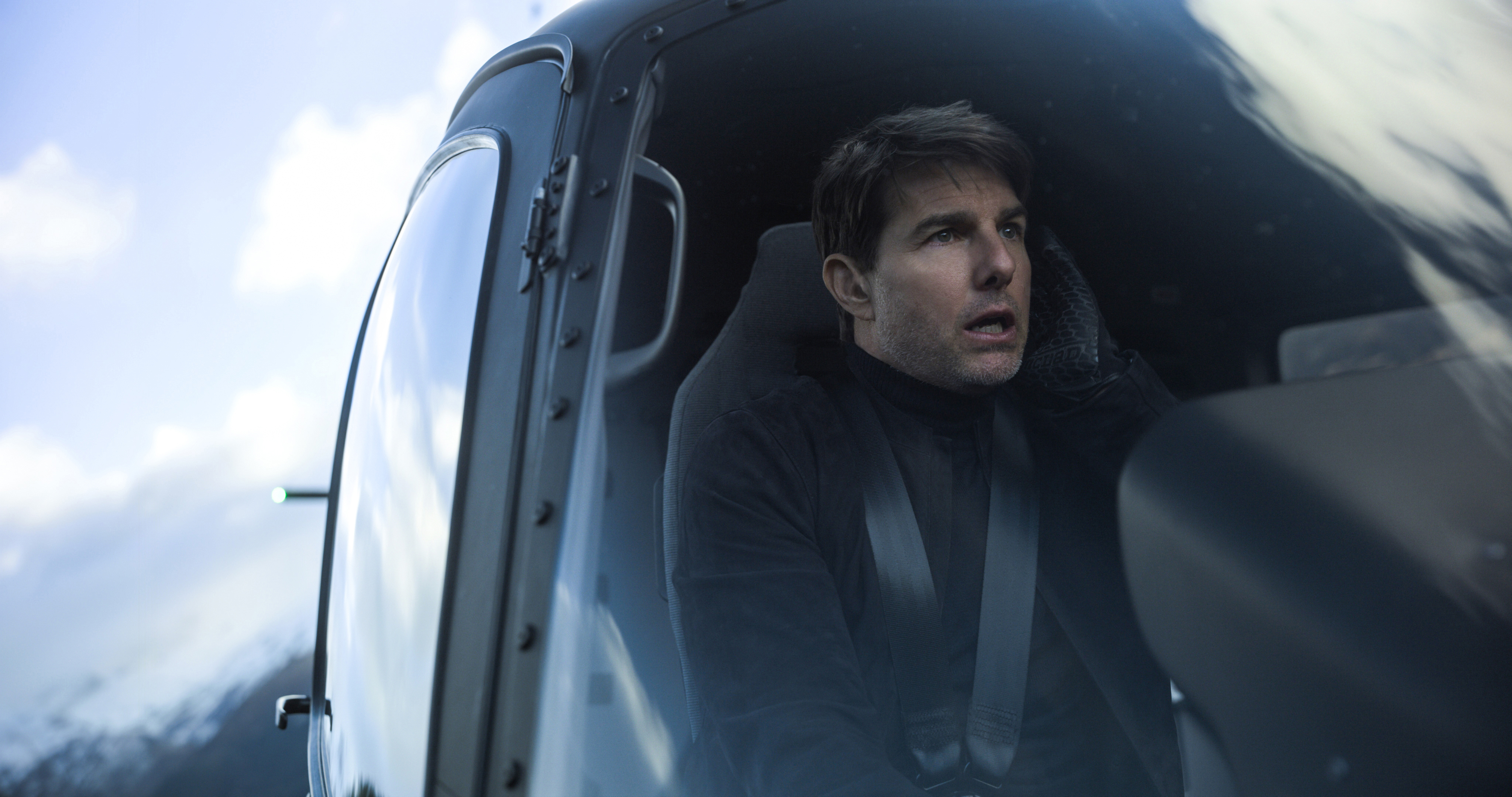 Ethan Hunt from Mission: Impossible HD Wallpaper