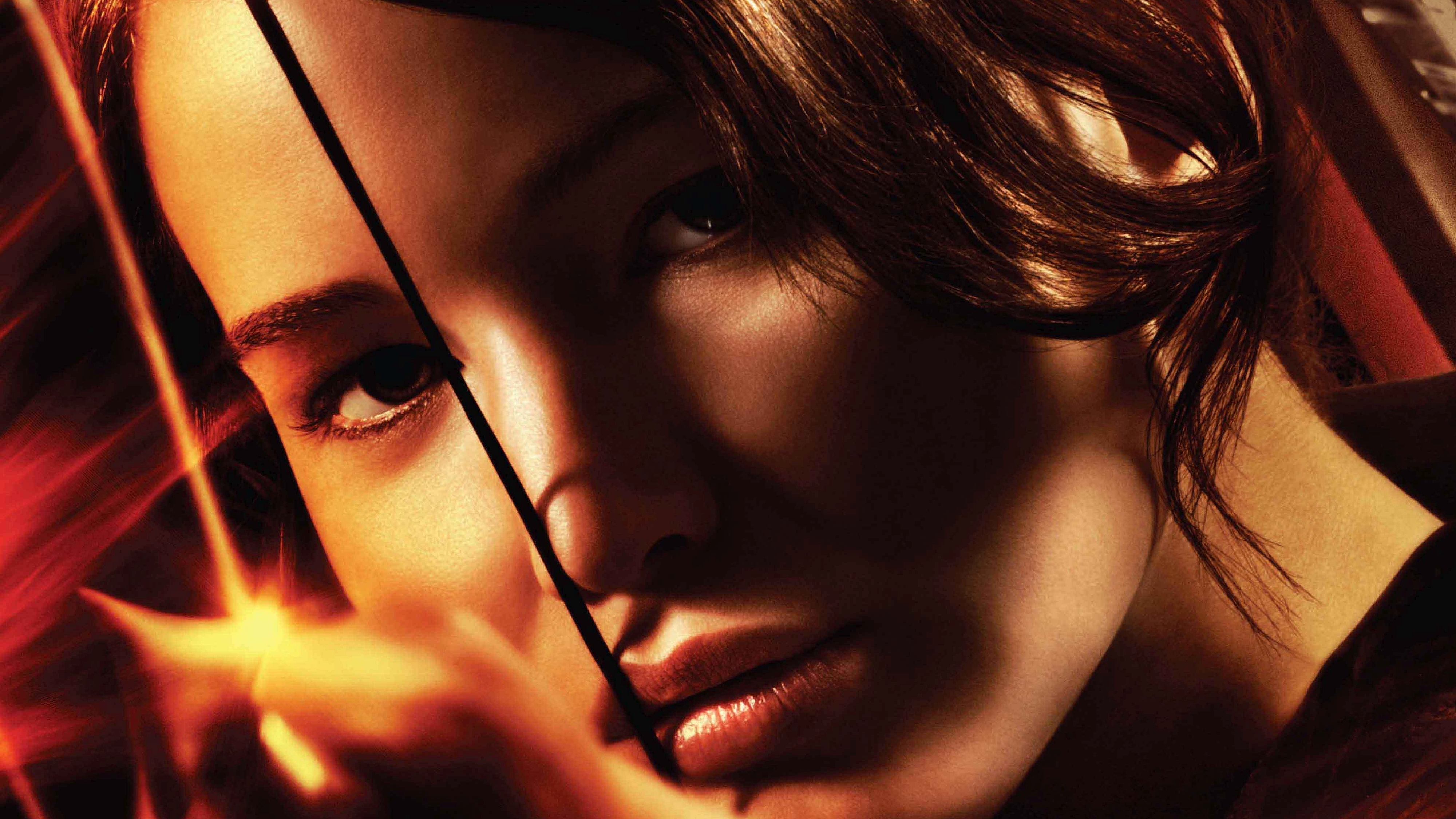 Katniss Everdeen from The Hunger Games HD Wallpaper