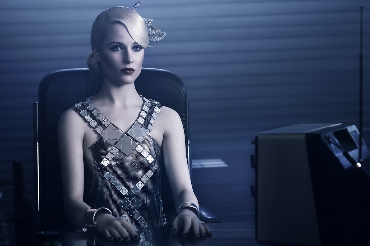 Evan Rachel Wood in a futuristic dress HD Wallpaper