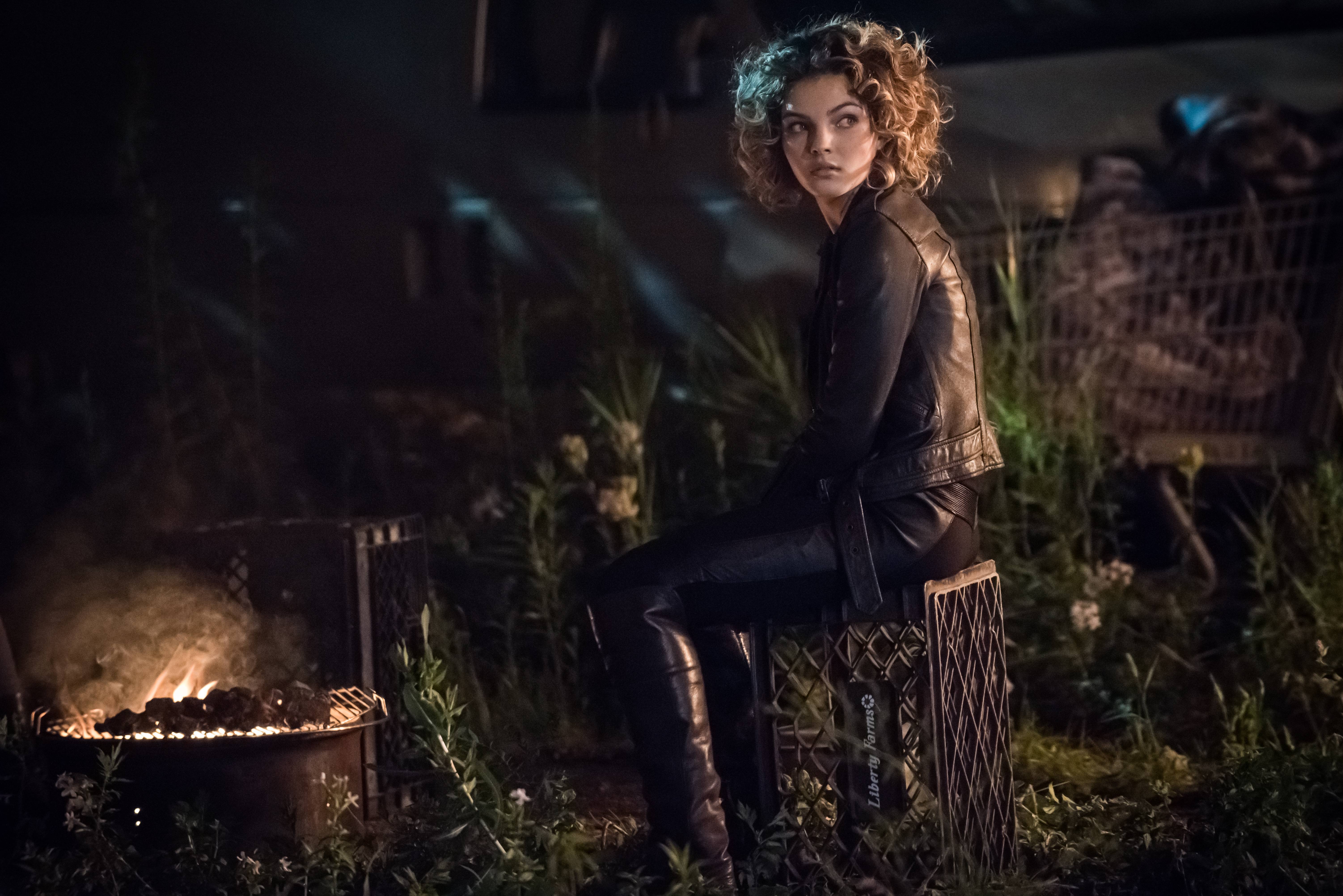 Selina Kyle from Gotham HD Wallpaper