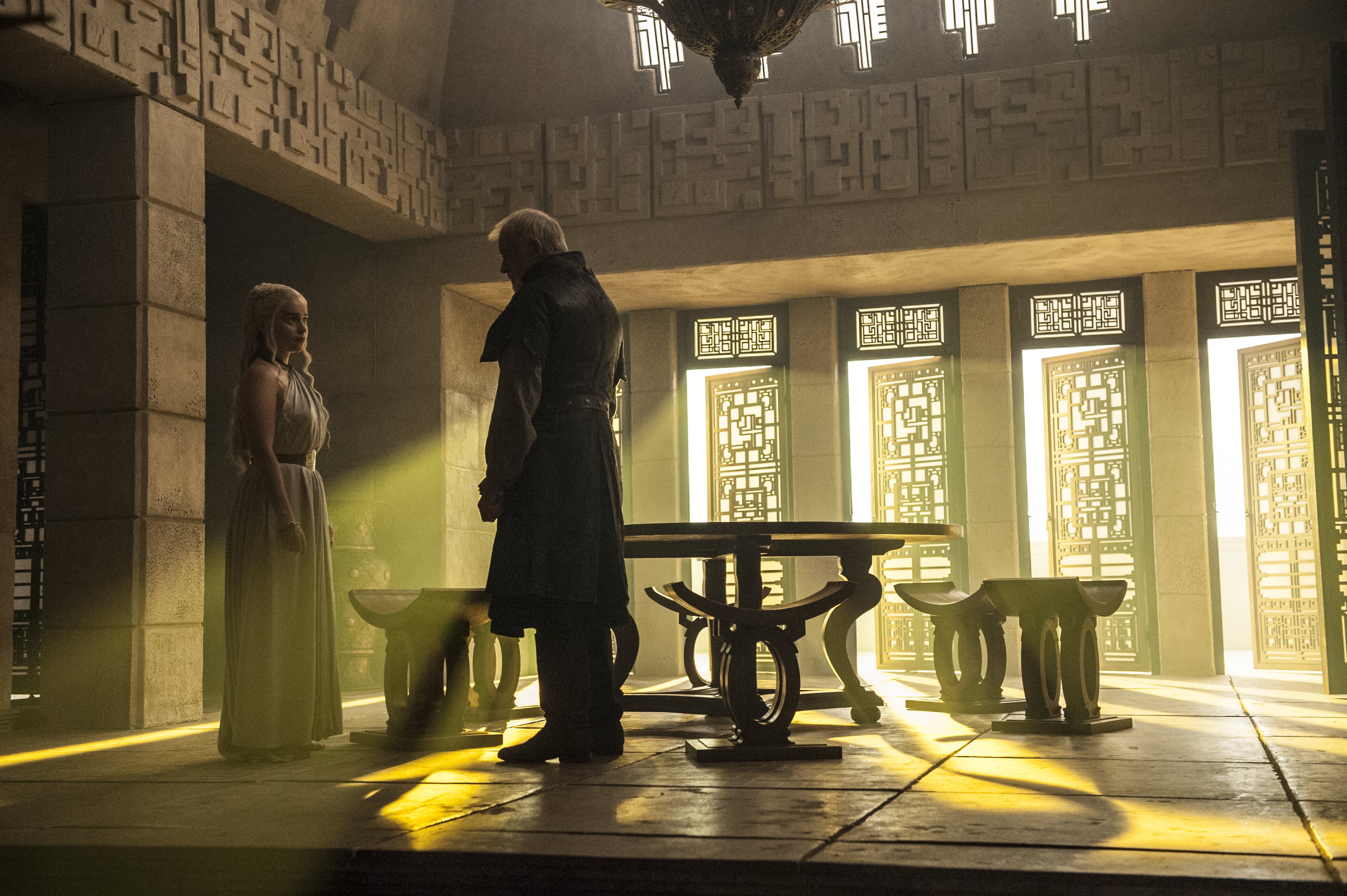 Barristan Selmy and Daenerys Targaryen in Meereen HD Wallpaper