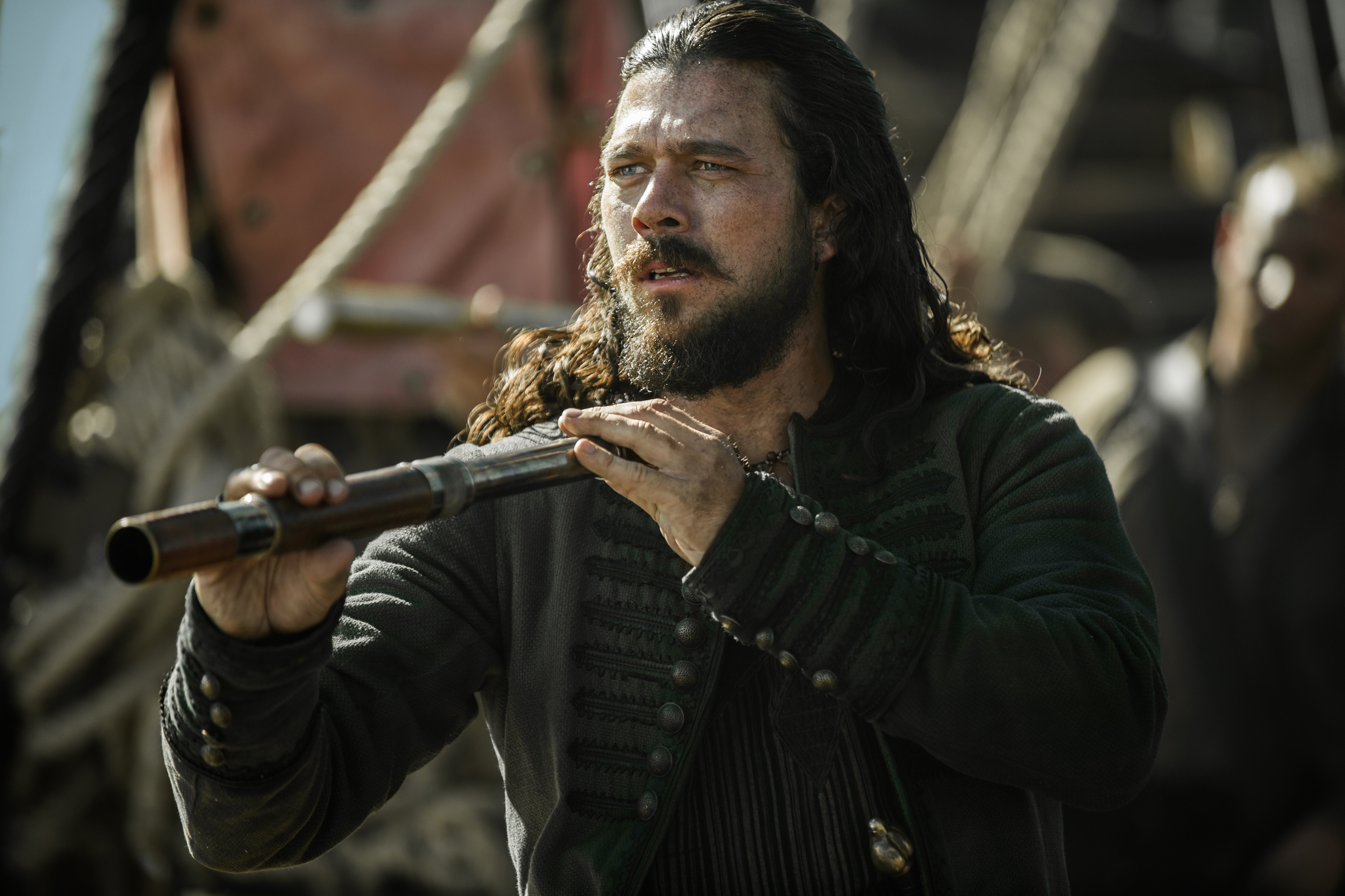 John Silver from Black Sails playing a flute HD Wallpaper