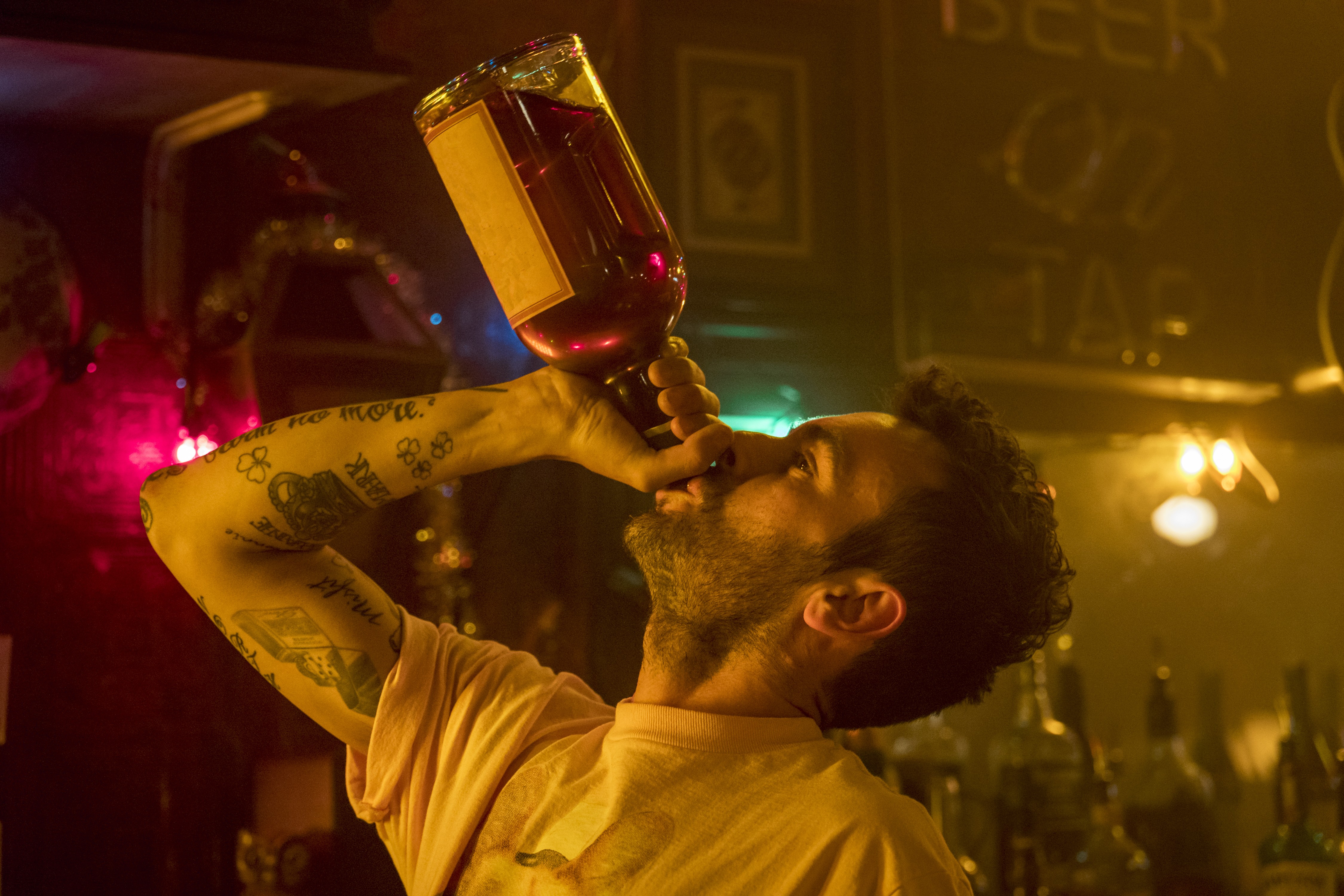 Cassidy from Preacher drinking from a bottle HD Wallpaper