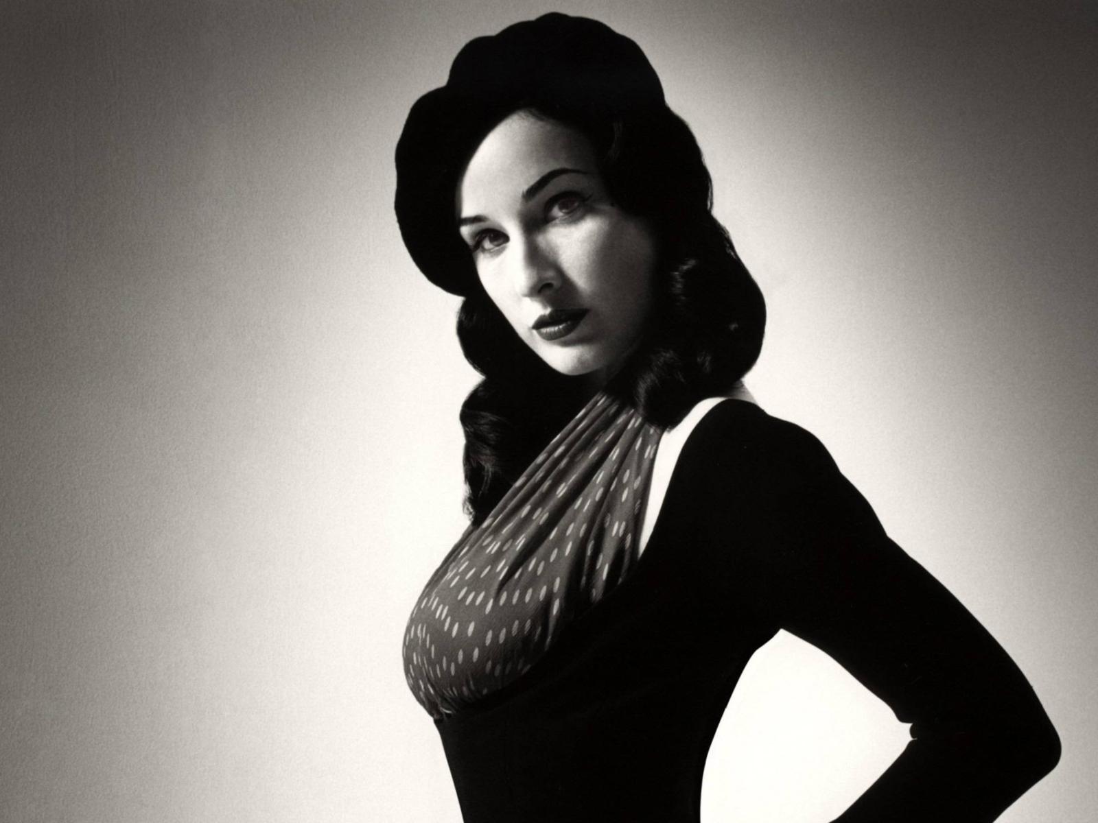 Dita Von Teese in a black dress and hat HD Wallpaper