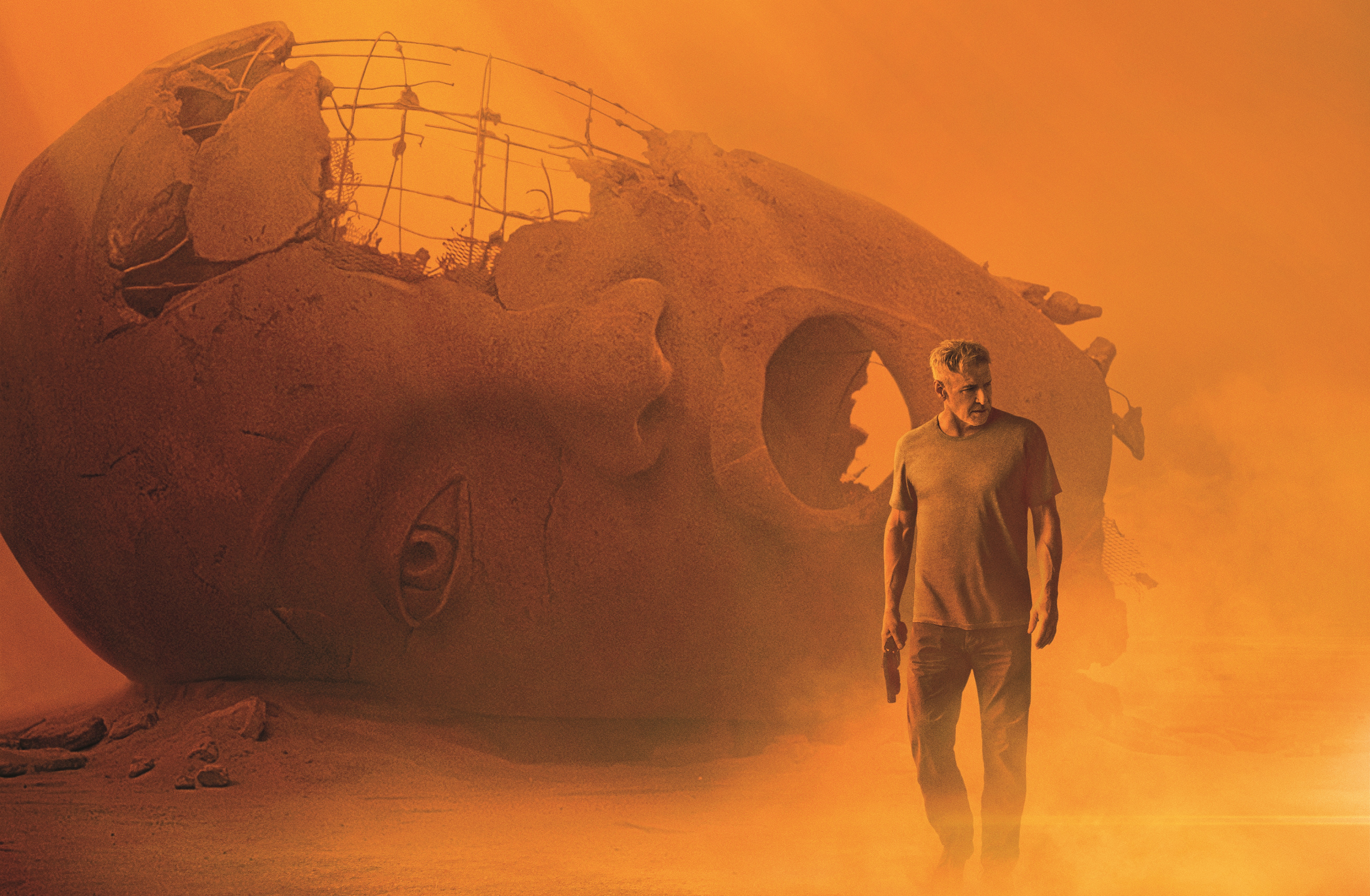 Rick Deckard in a desolate landscape HD Wallpaper