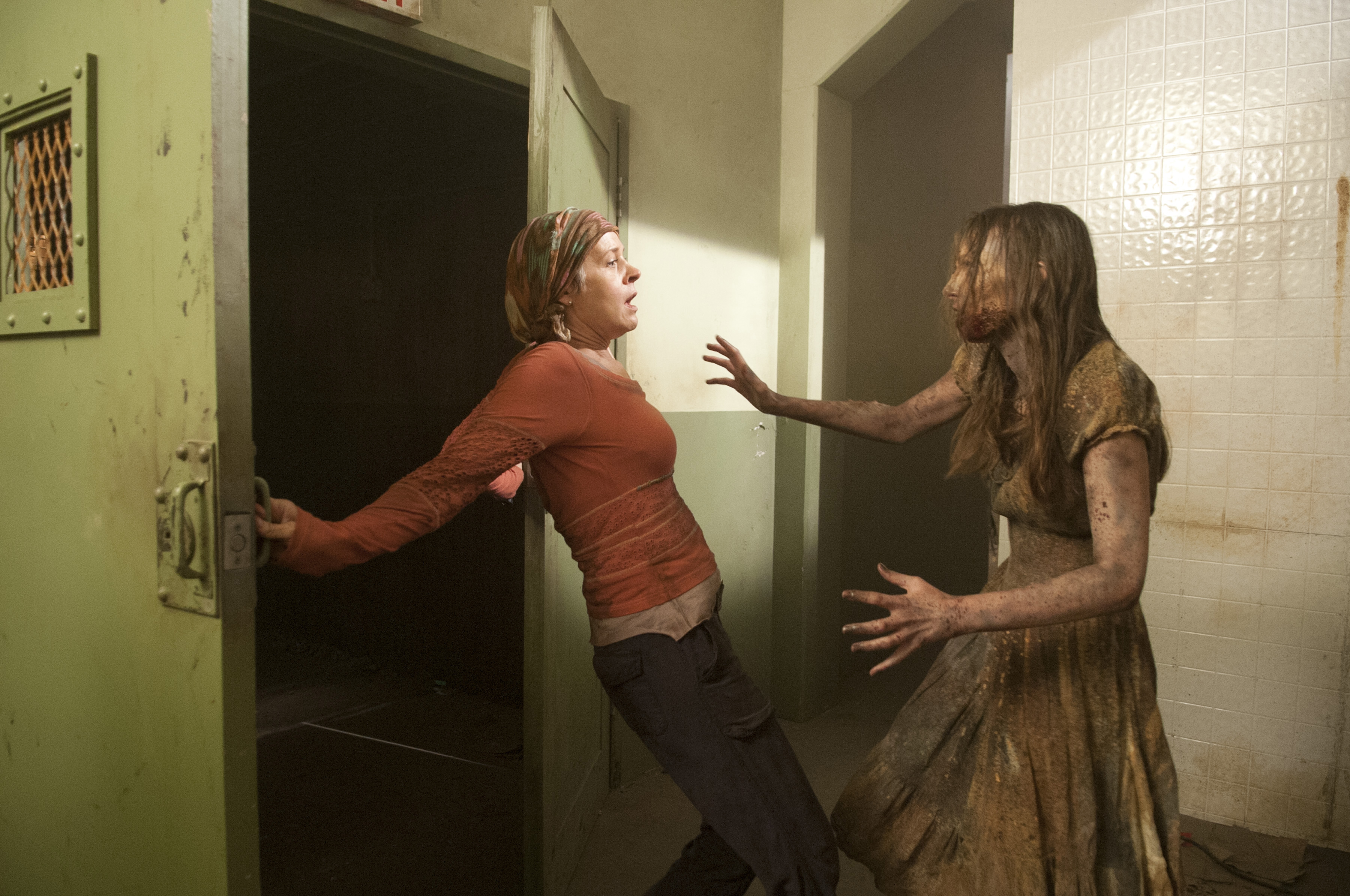 Carol Peletier from The Walking Dead HD Wallpaper