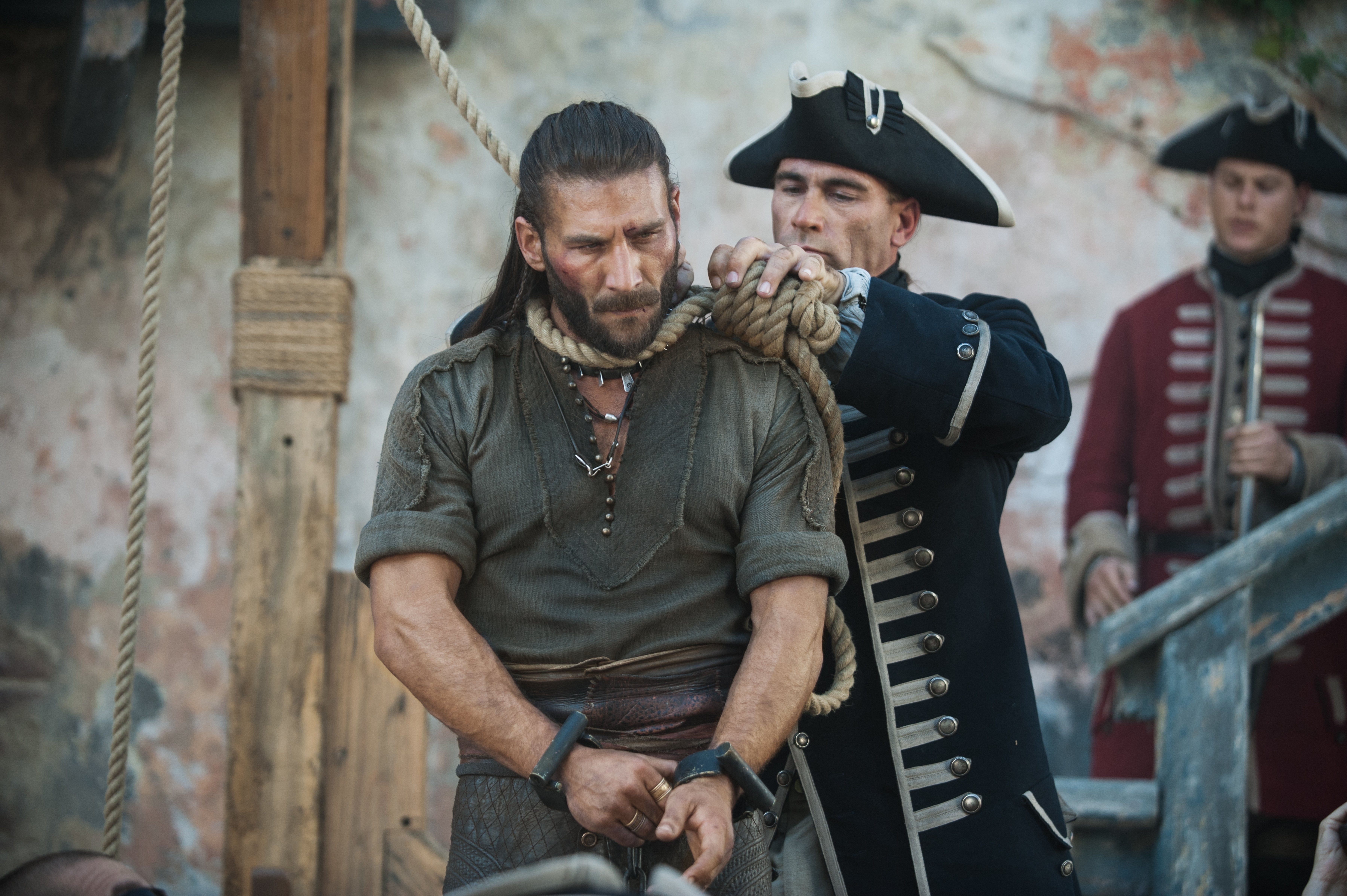 Charles Vane from Black Sails being hanged HD Wallpaper