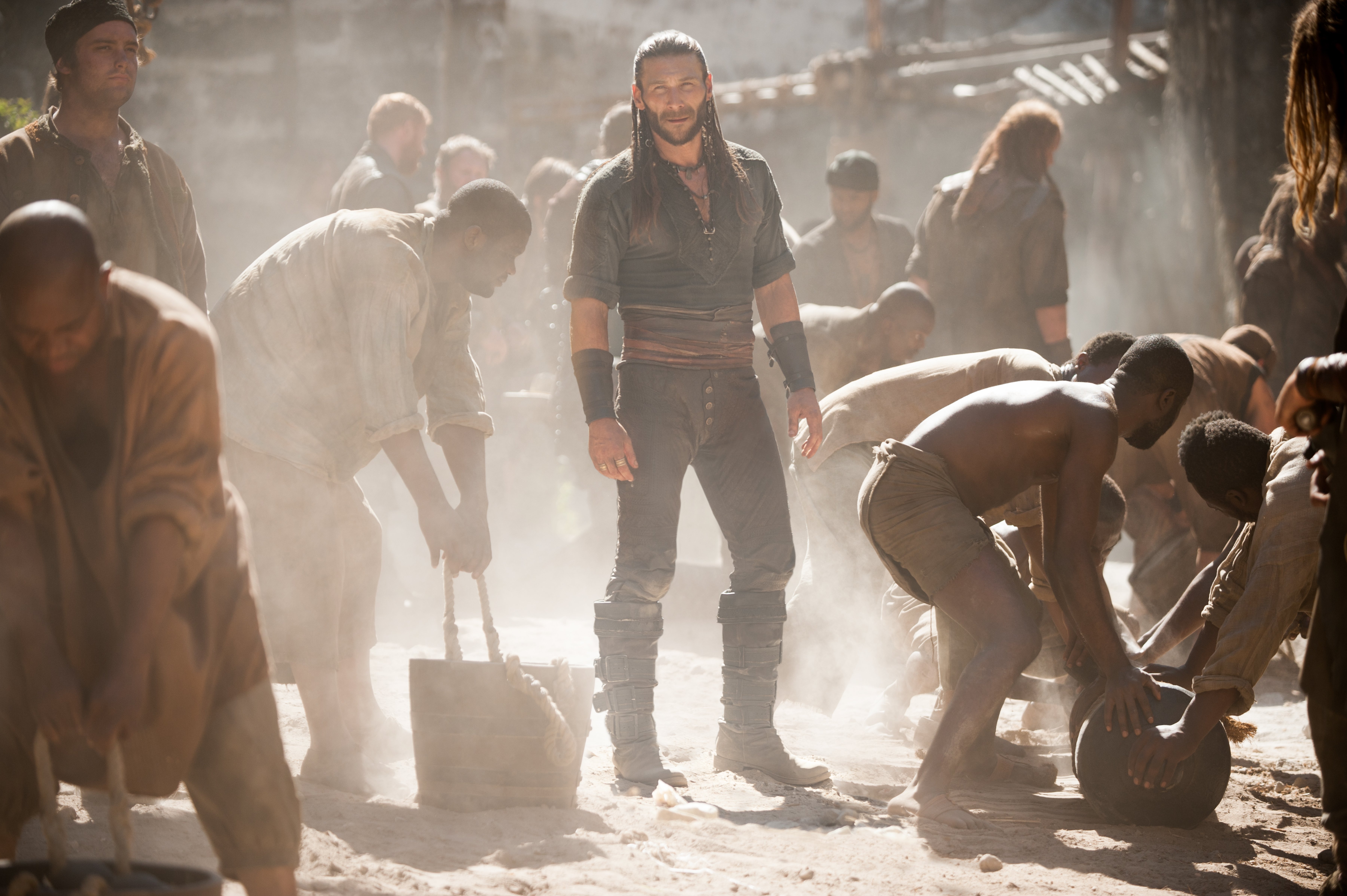 Charles Vane from Black Sails in a dusty settlement HD Wallpaper
