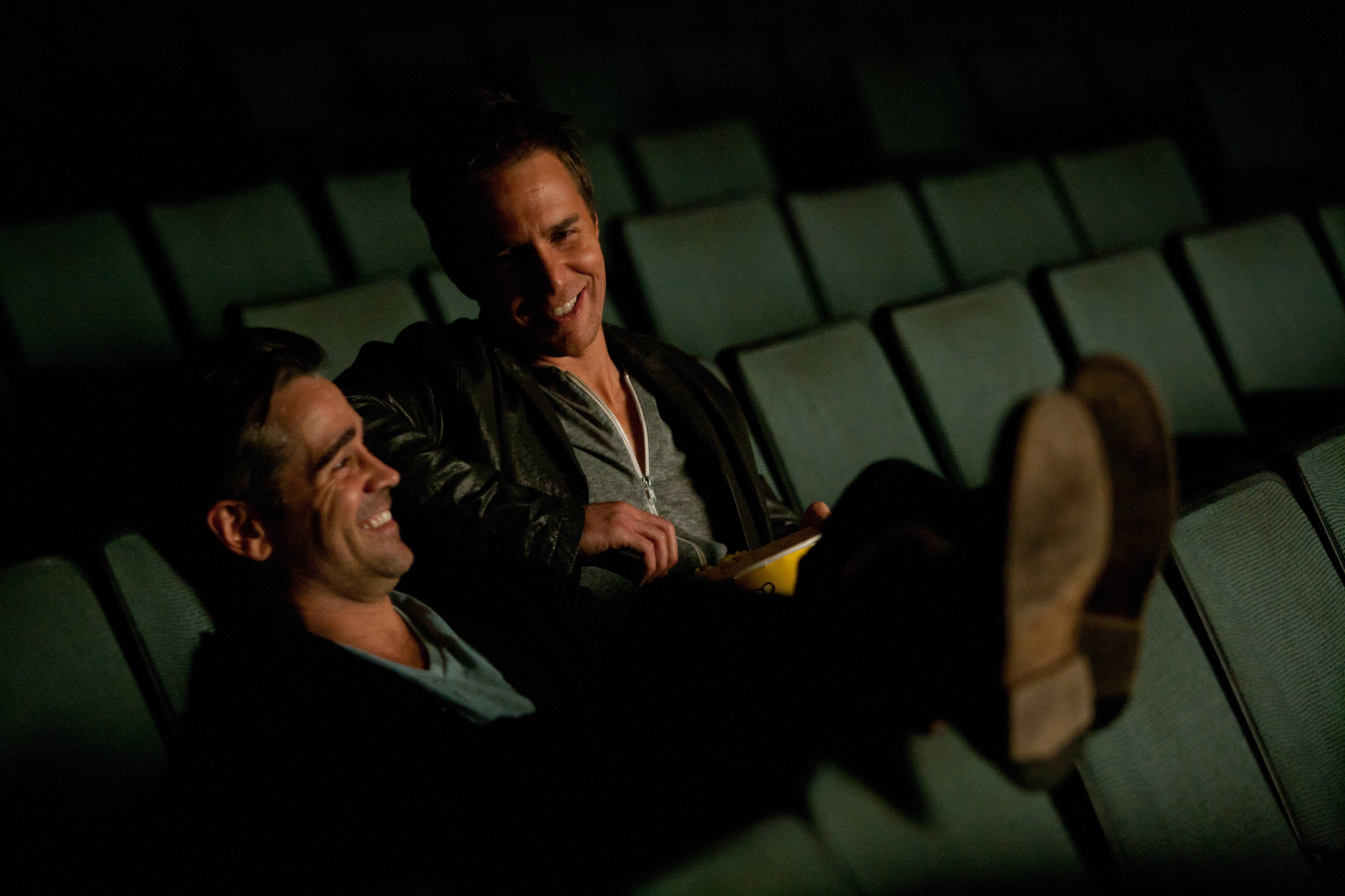 Marty from Seven Psychopaths in a movie theater HD Wallpaper