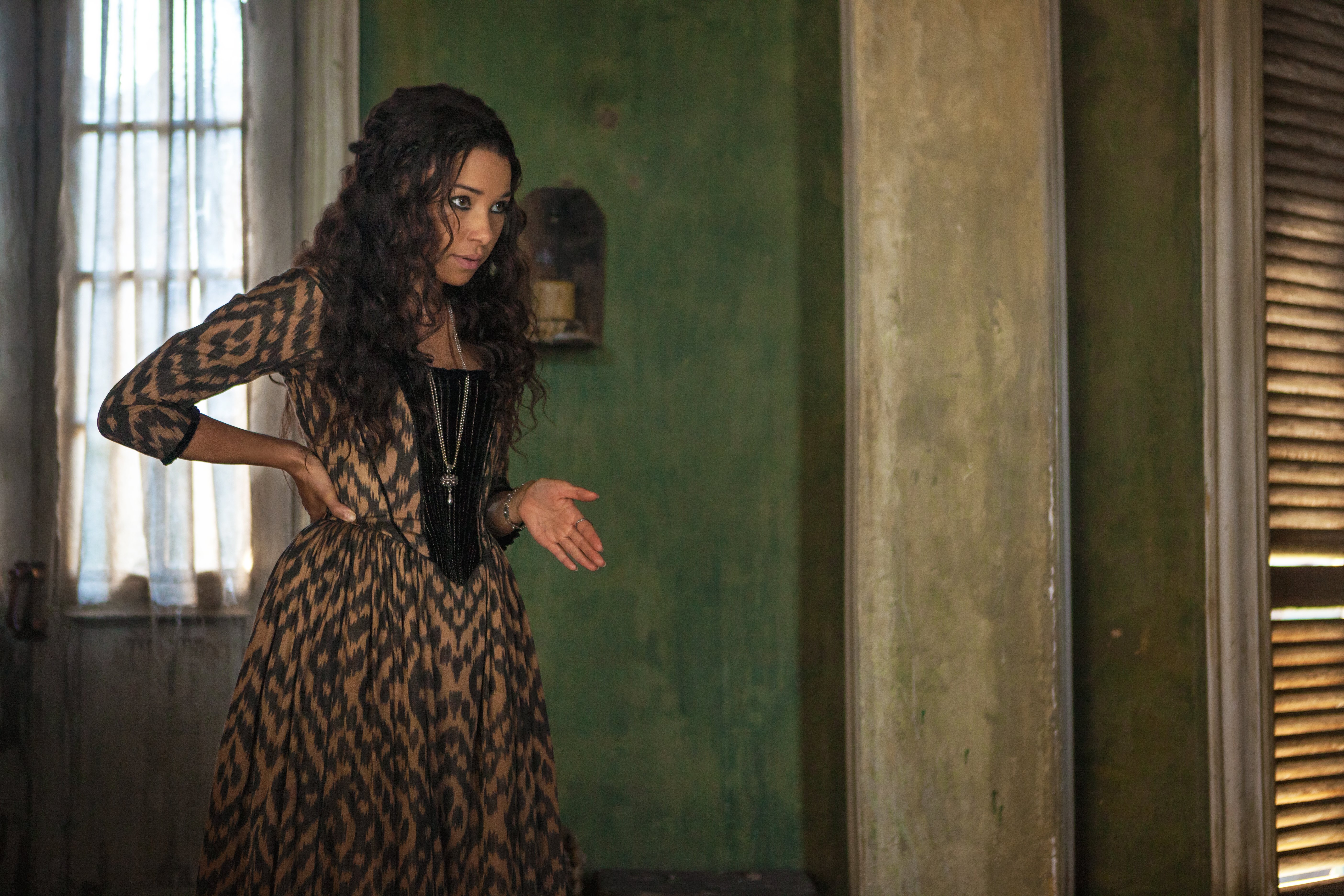 Anne Bonny from Black Sails HD Wallpaper