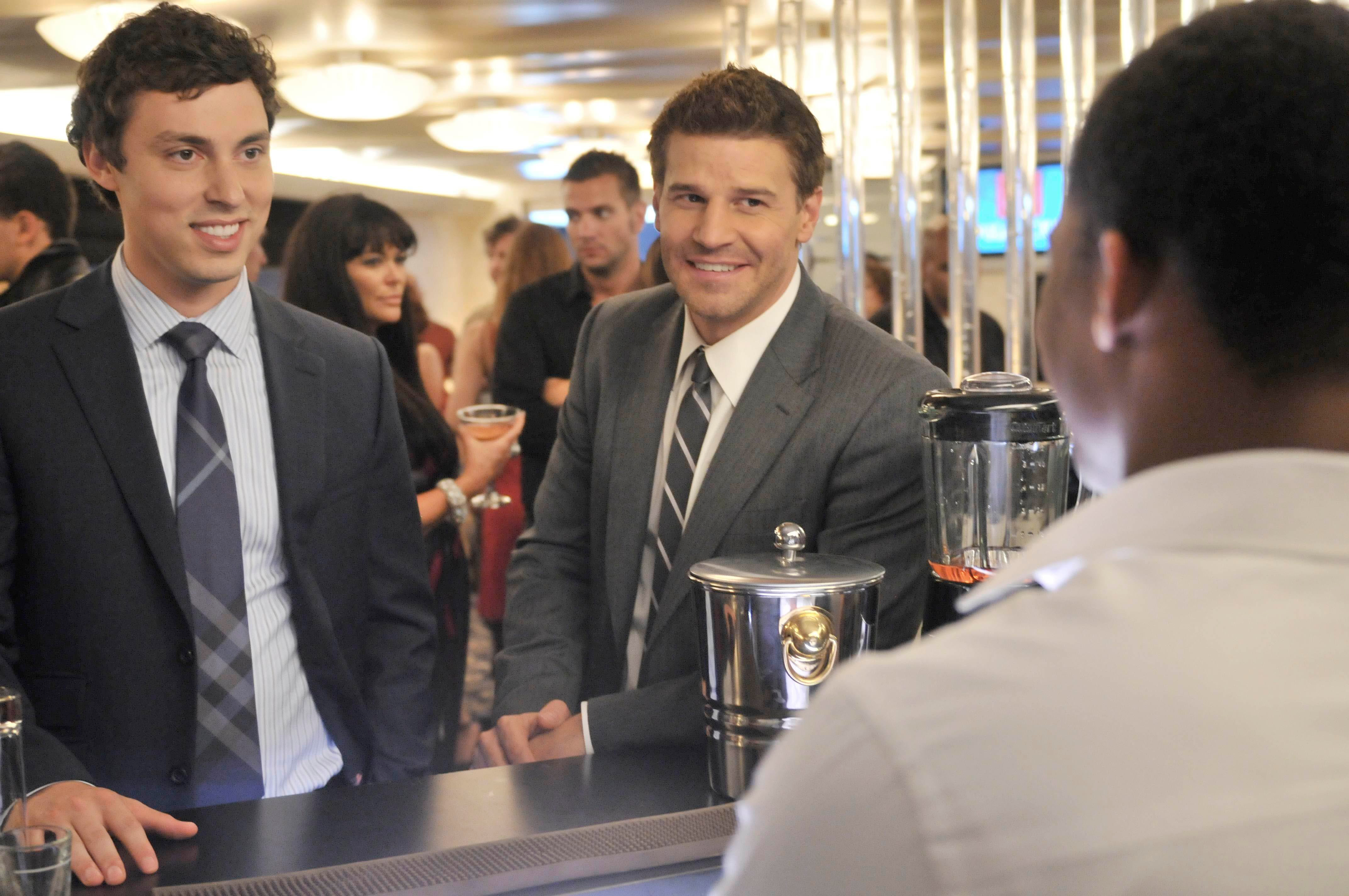 Lance Sweets at a party HD Wallpaper