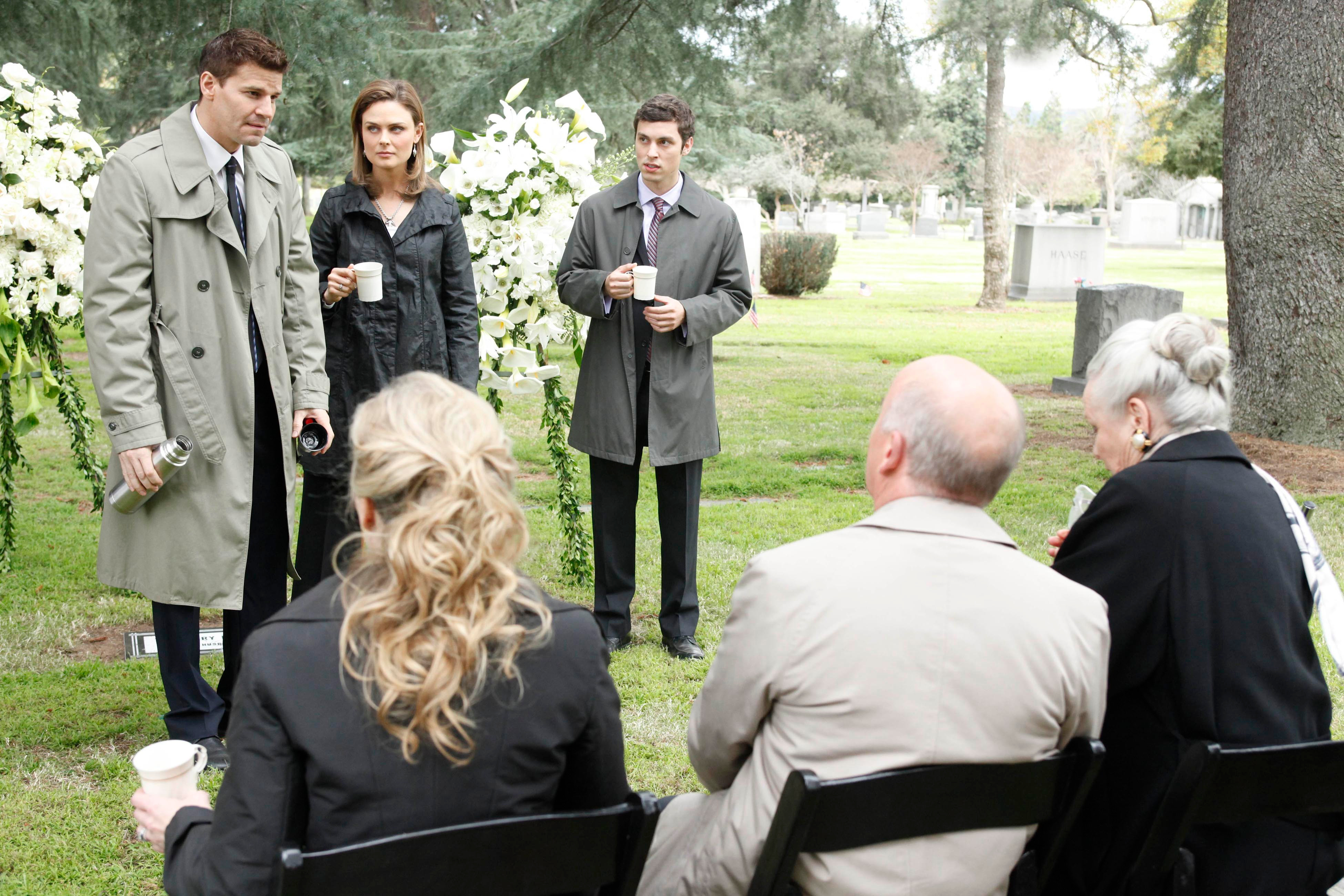 Lance Sweets at a funeral HD Wallpaper