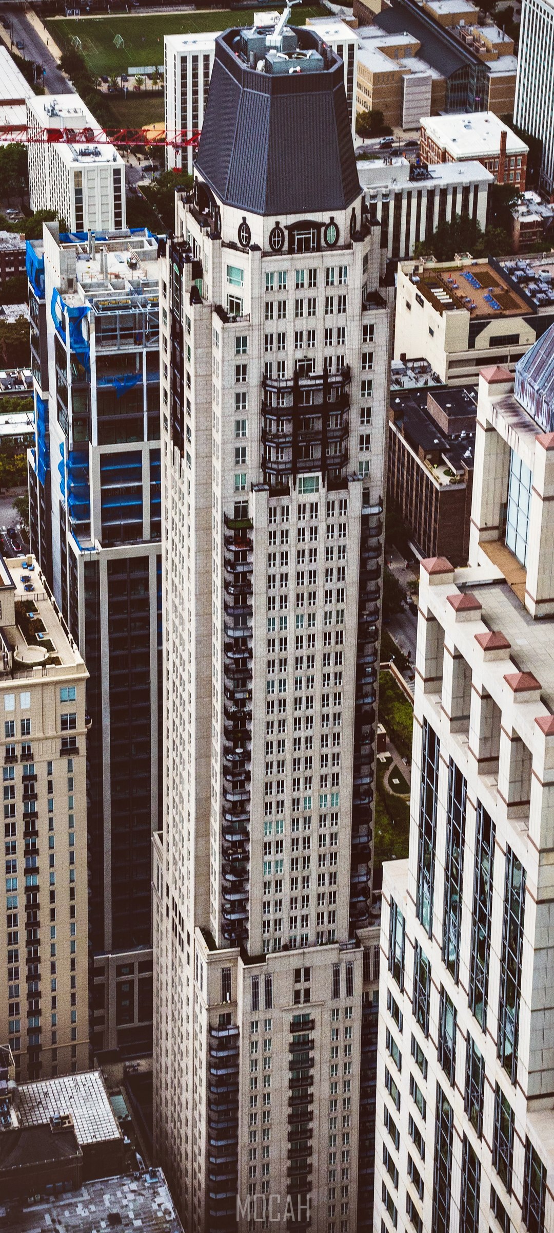 City urban building and roof HD Phone Wallpaper