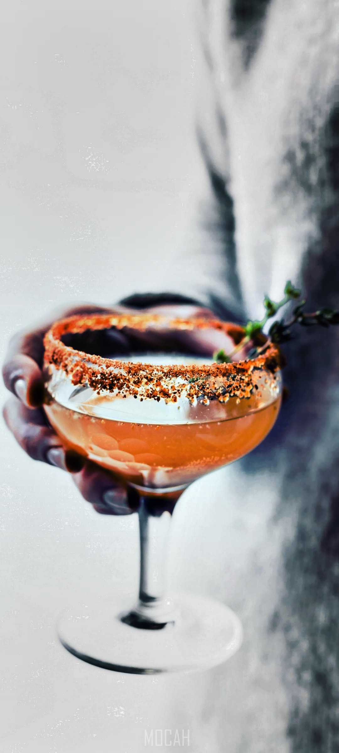 Sparkling cocktail with honey roasted pear and thyme HD Phone Wallpaper