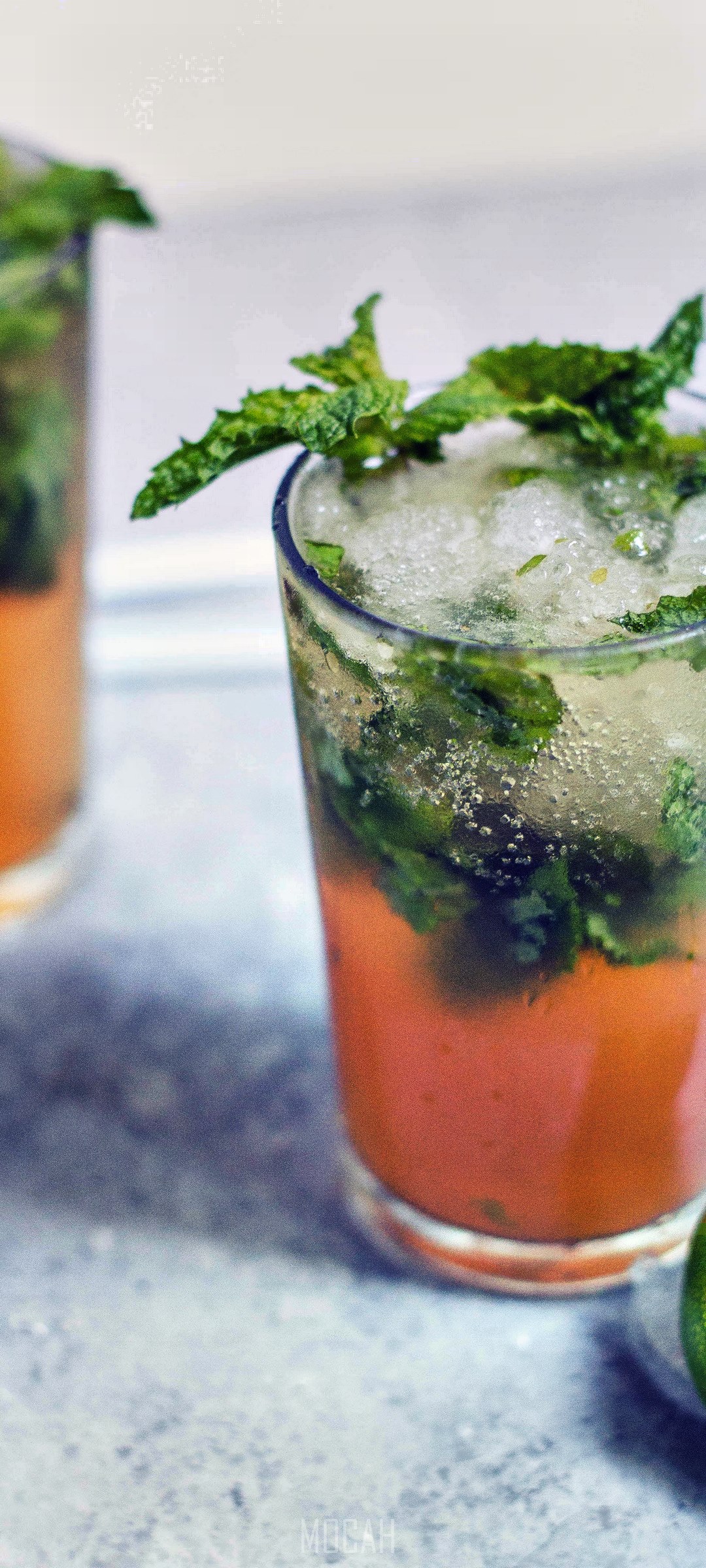 Two glasses of nettle tea mojitos with mint HD Phone Wallpaper