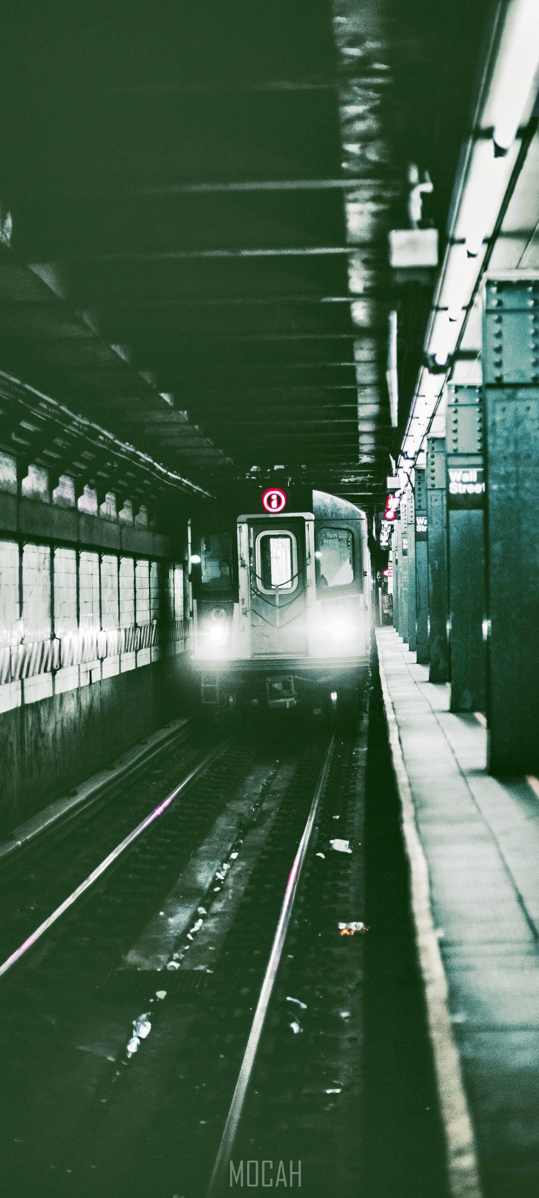 Subway train arriving at station HD Phone Wallpaper