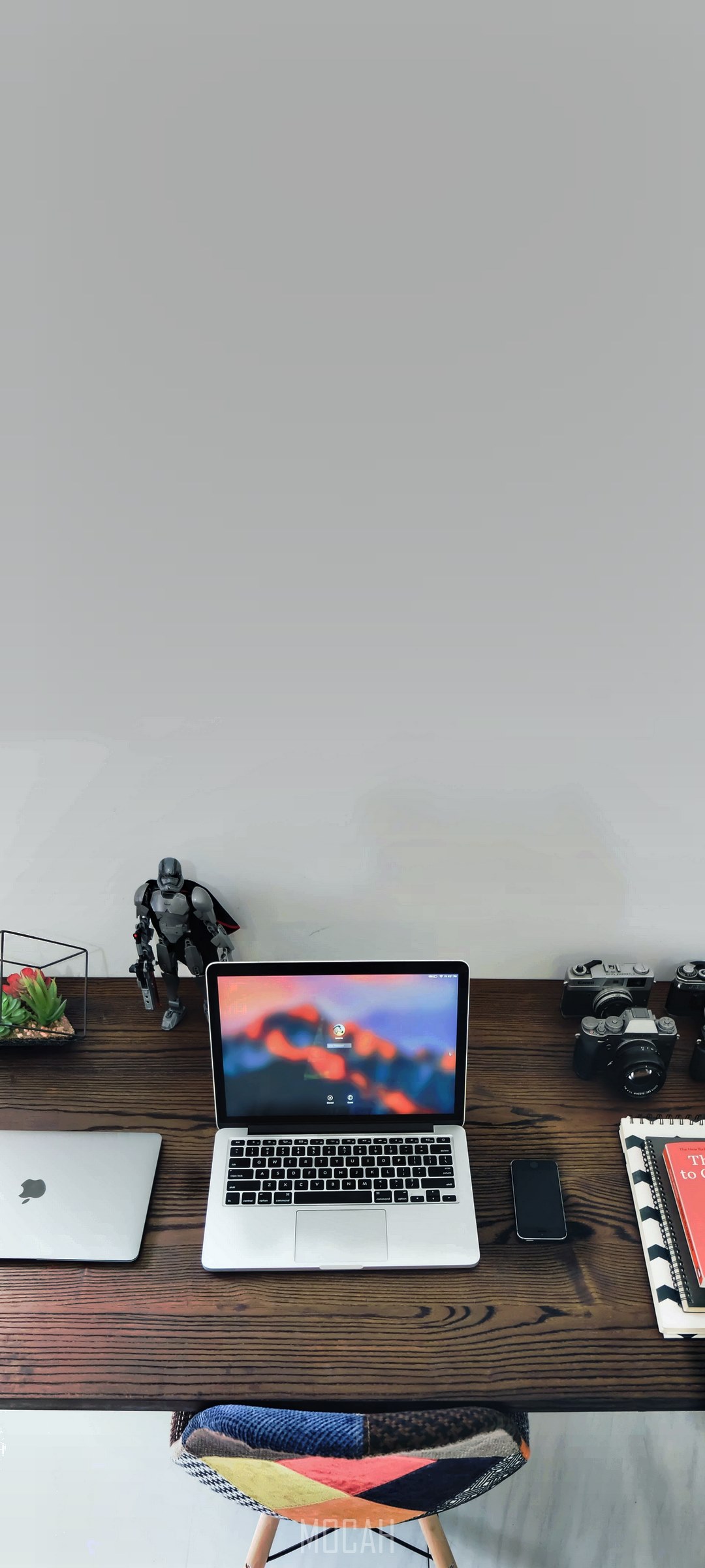 Apple MacBook and cameras on a wooden desk HD Phone Wallpaper