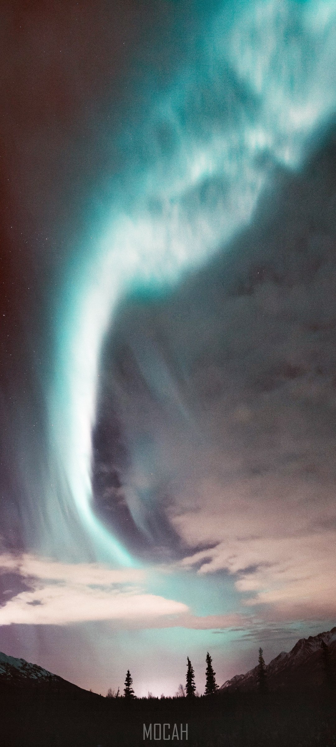 Aurora Borealis over Alaskan mountains HD Phone Wallpaper