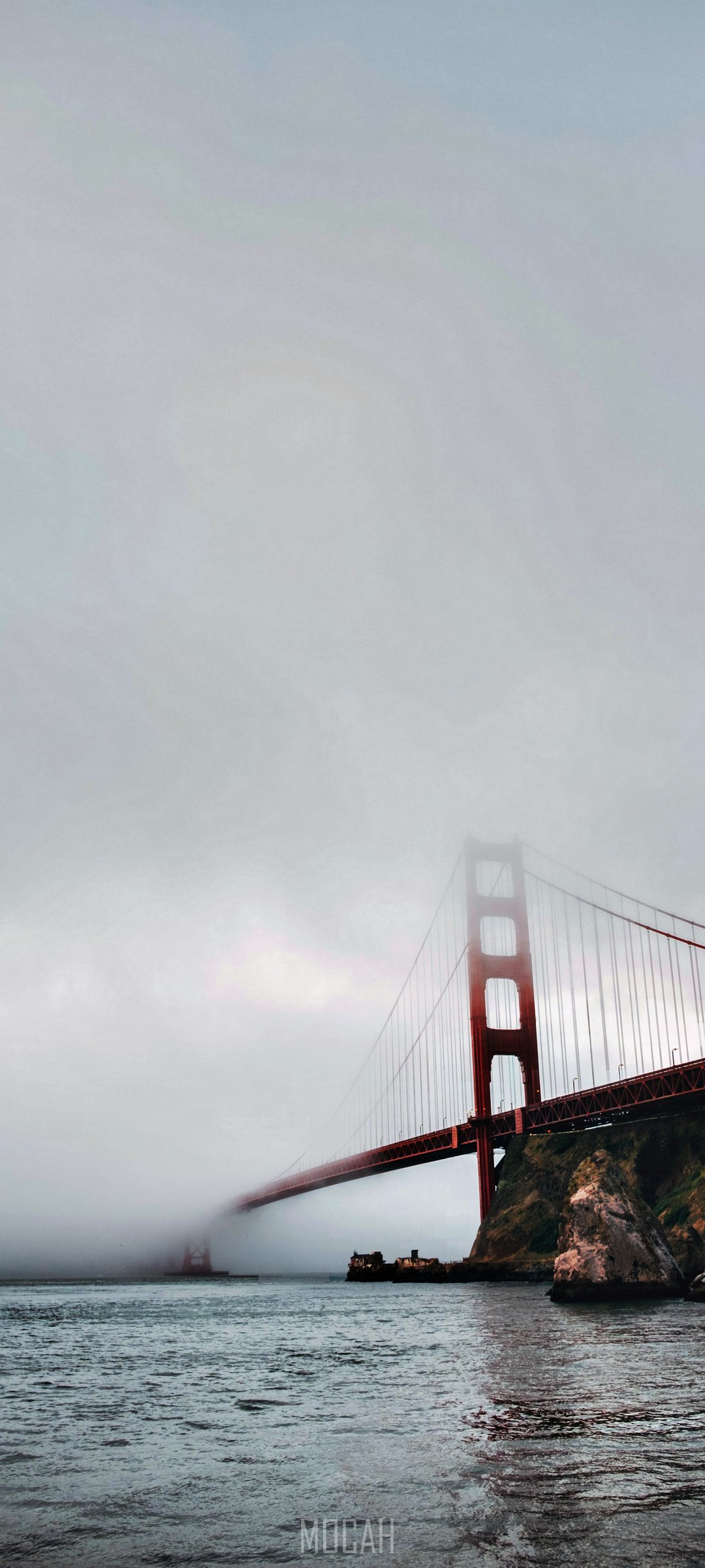 Golden Gate Bridge in Fog HD Phone Wallpaper