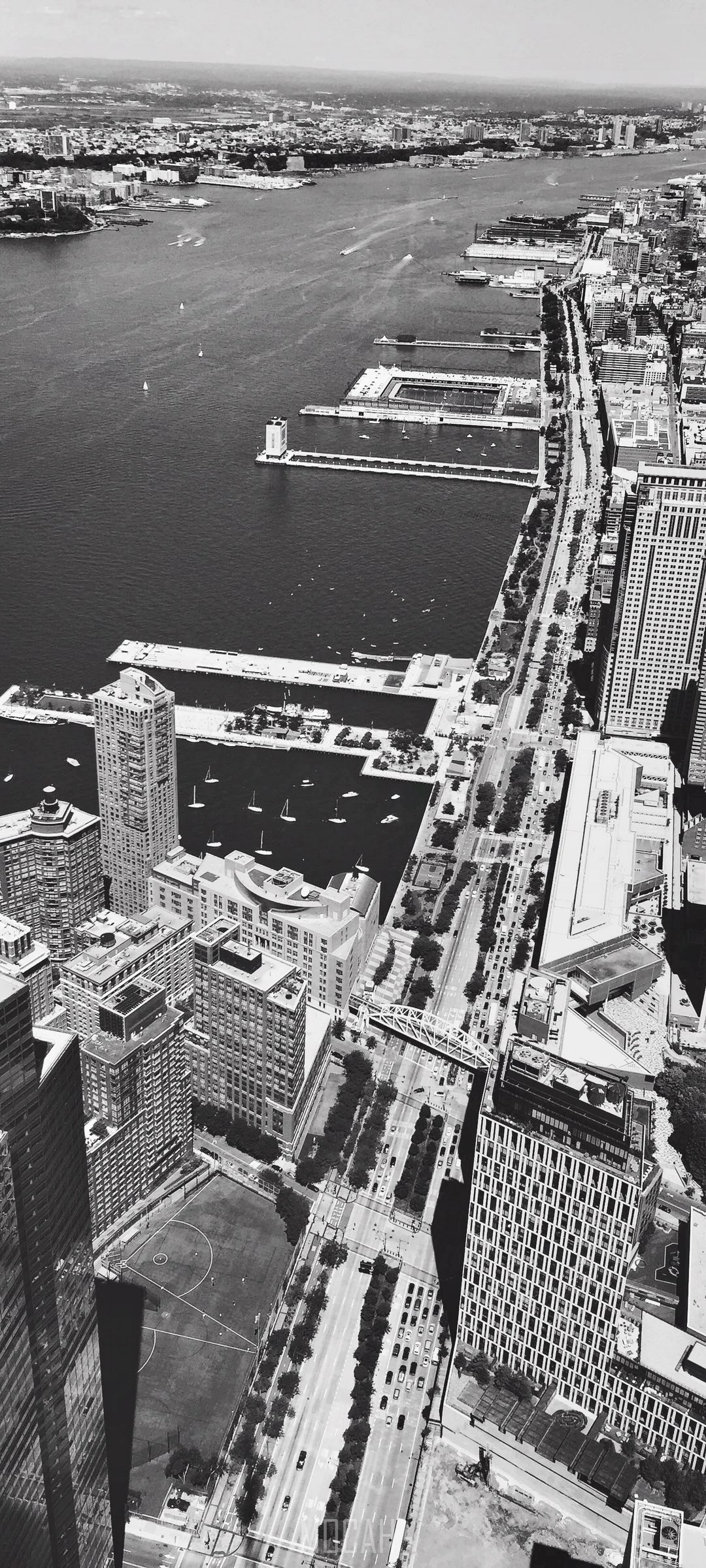 Aerial view of New York City skyline and waterfront HD Phone Wallpaper