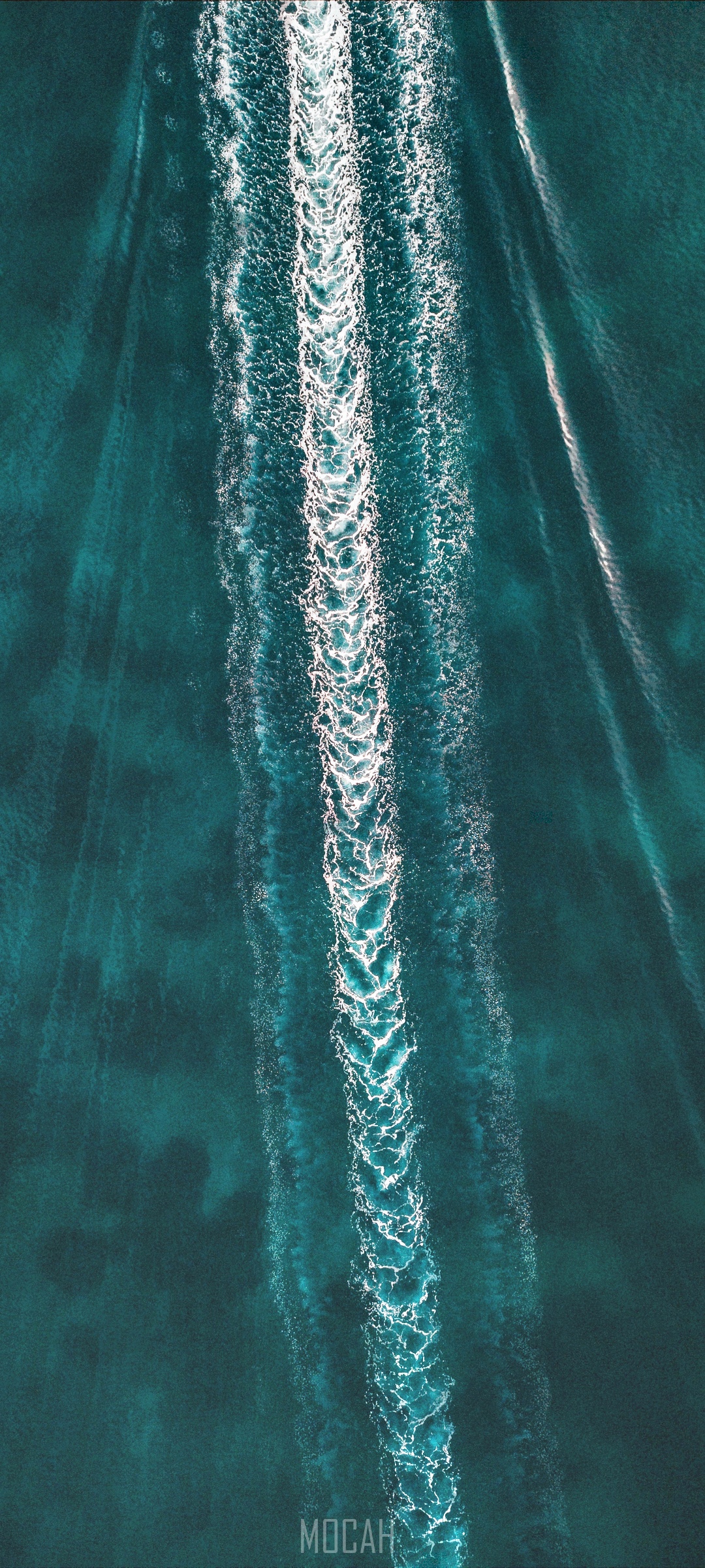 Aerial view of boat wake on turquoise water HD Phone Wallpaper