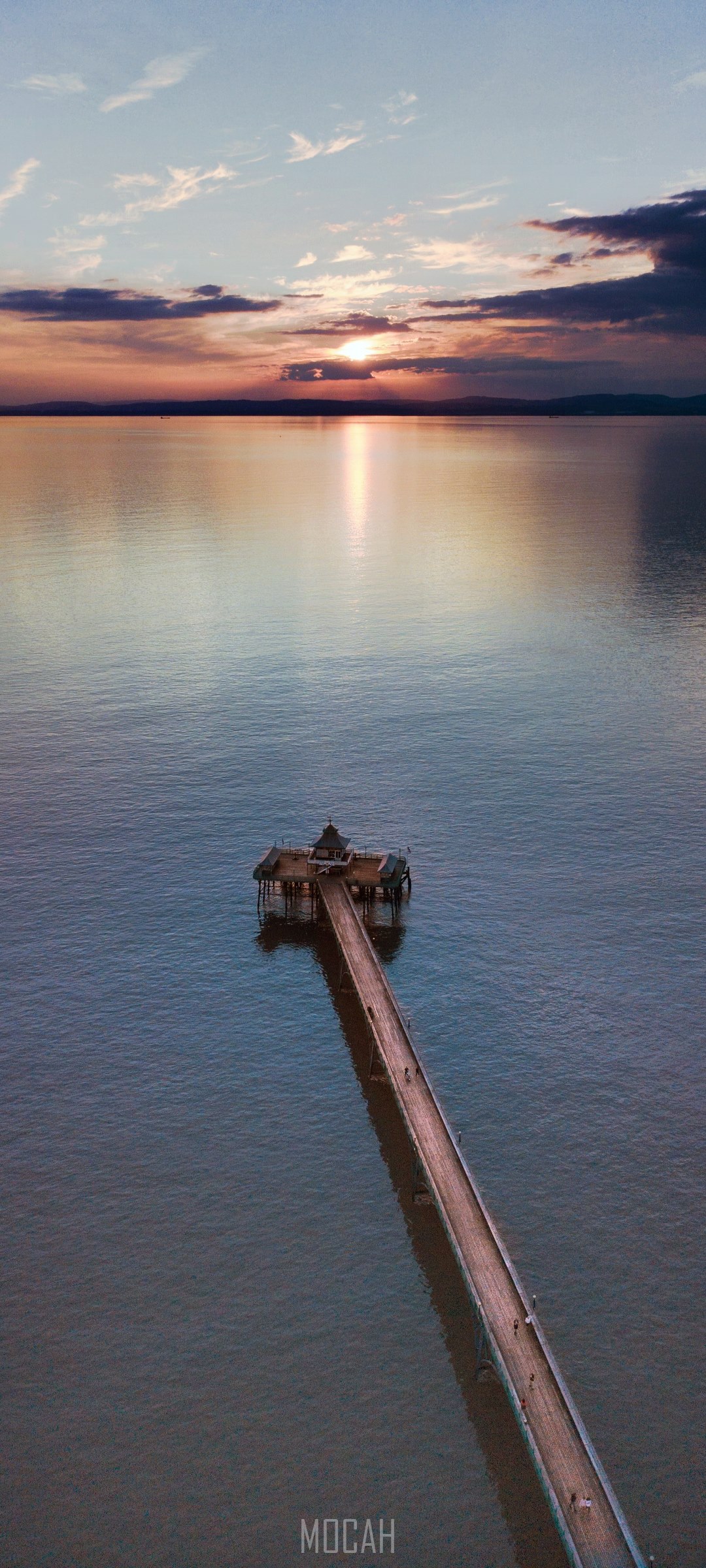 Sunset at Clevedon Pier with OnePlus 8 HD Phone Wallpaper