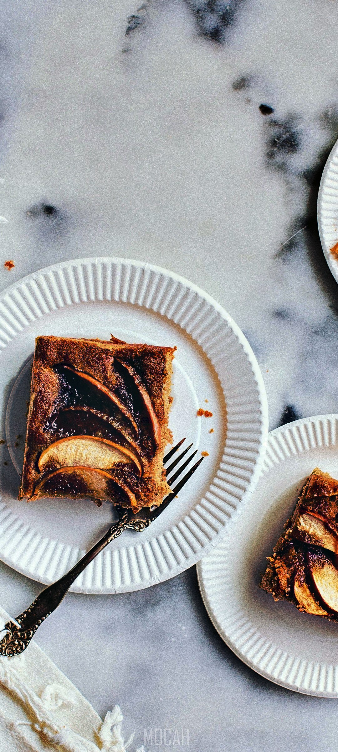 Slices of apple fruit tart on plates HD Phone Wallpaper