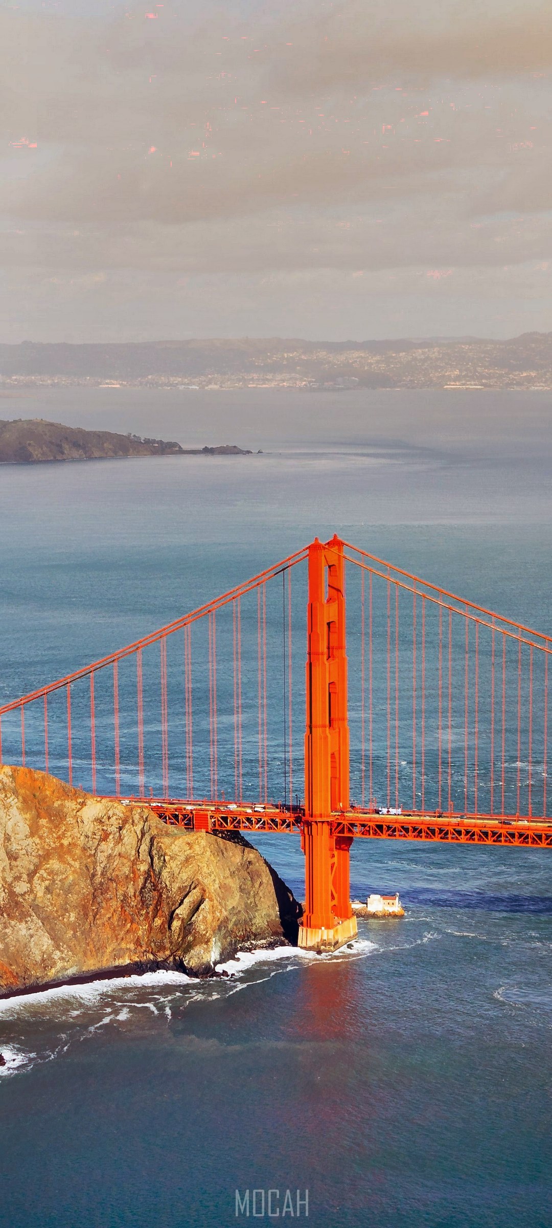 Golden Gate Bridge over the ocean HD Phone Wallpaper