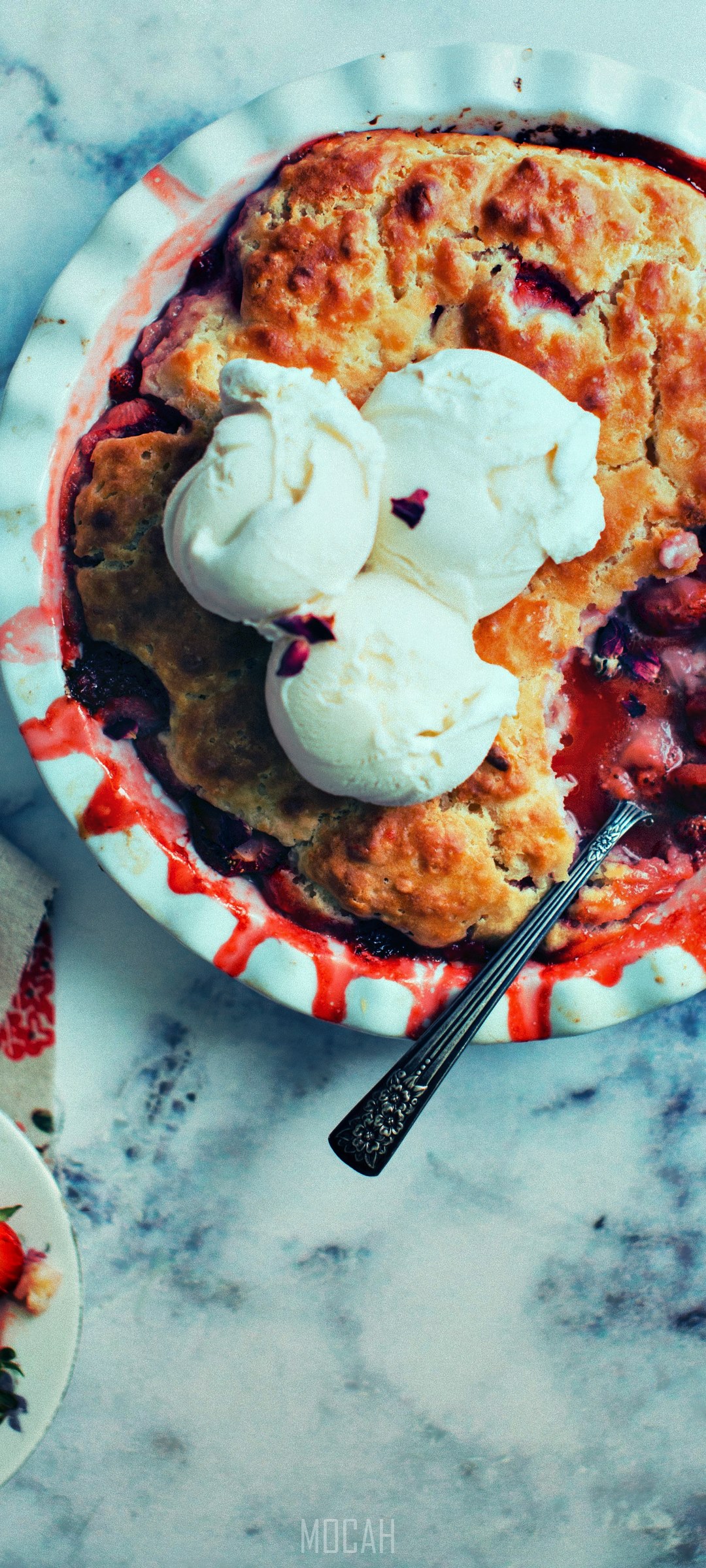 Strawberry and Rose Cobbler with Ice Cream HD Phone Wallpaper