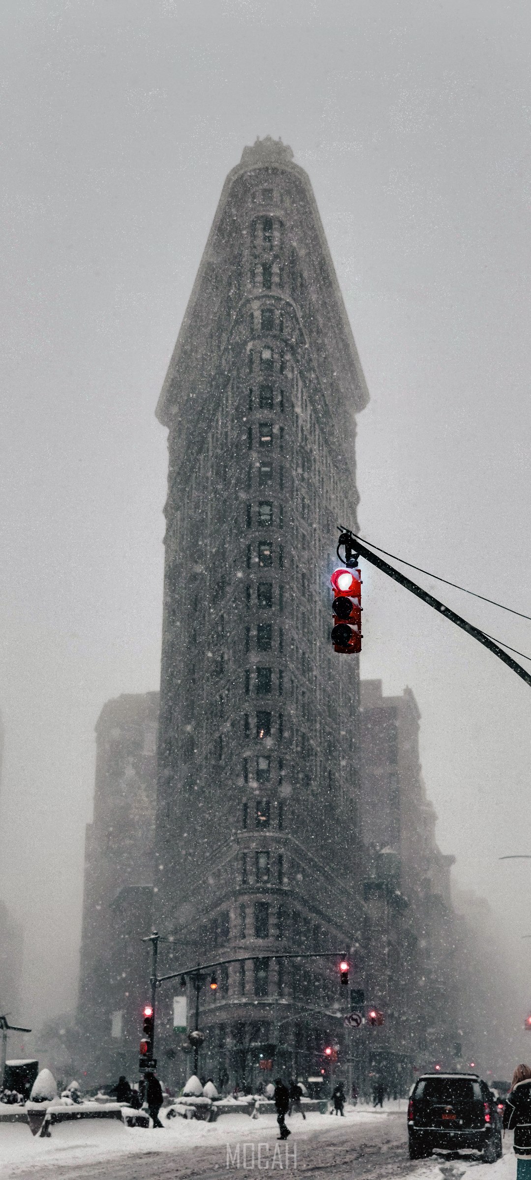 Flatiron Building during a snowstorm in New York City HD Phone Wallpaper