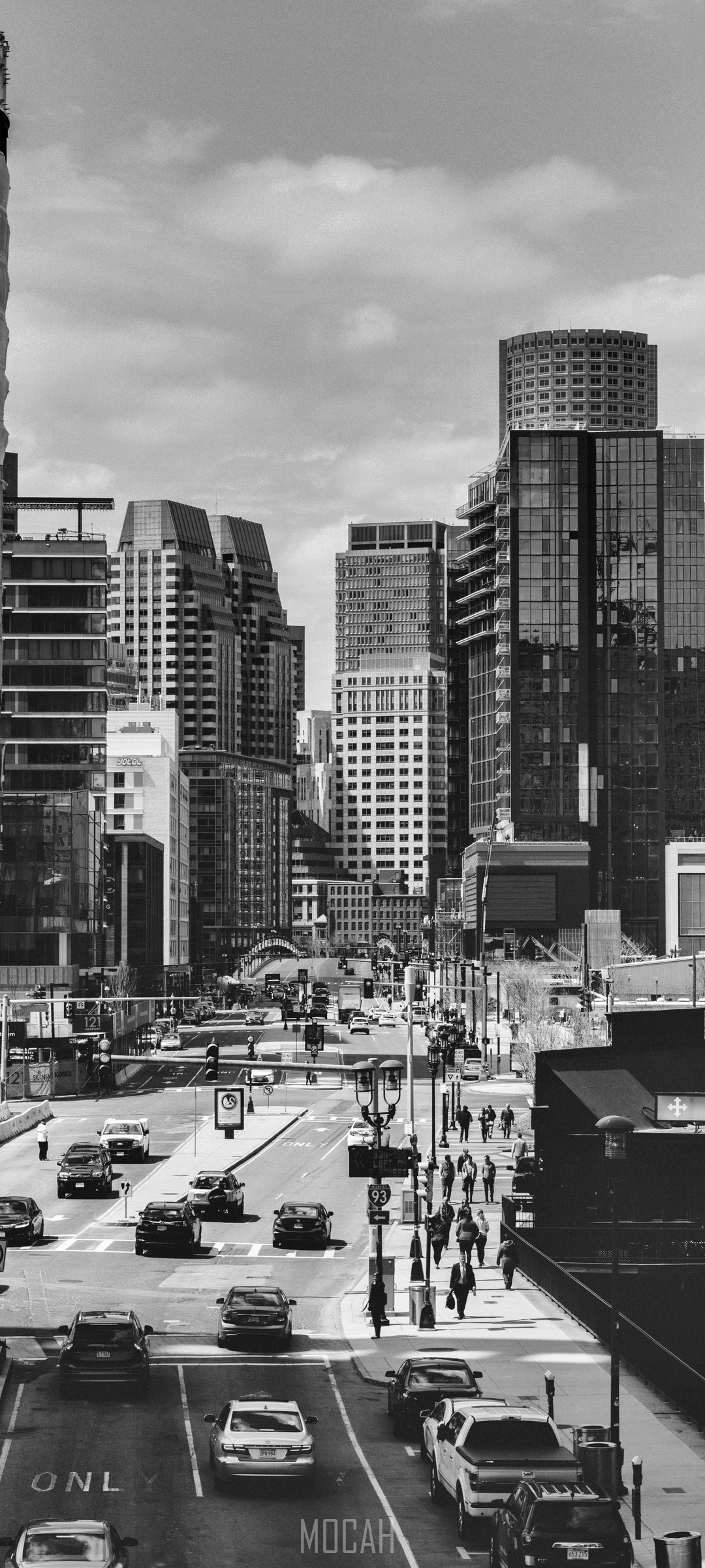 Cityscape with traffic and pedestrians HD Phone Wallpaper