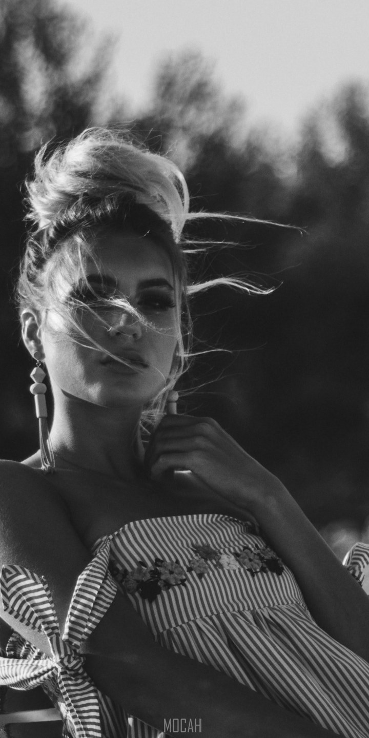 blackandwhite bampw outside and girl hd, Huawei Y5 lite 2018 hd download, 720x1440