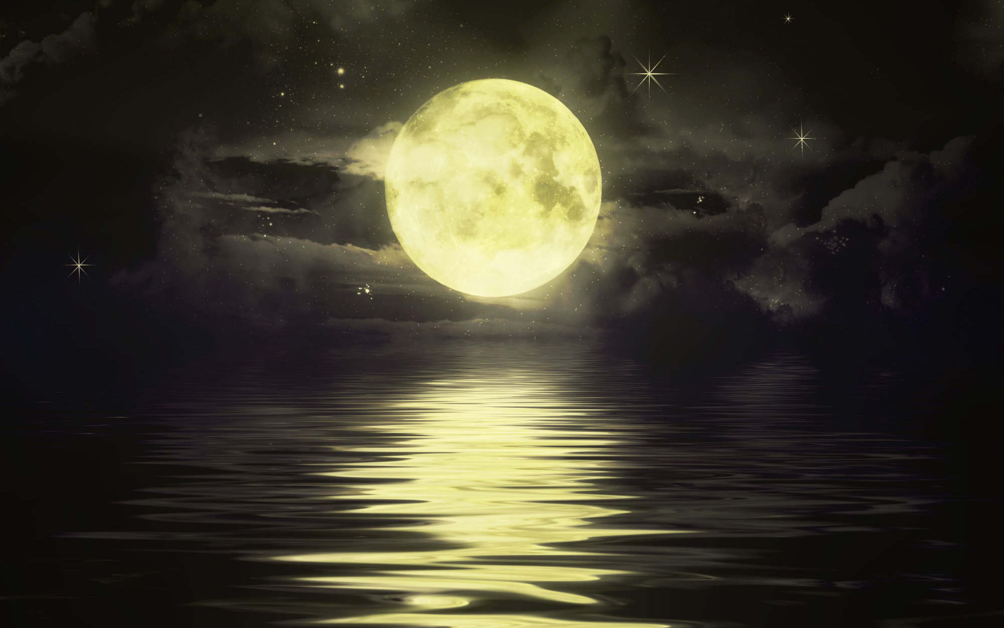 Full moon reflected in water at night HD Wallpaper
