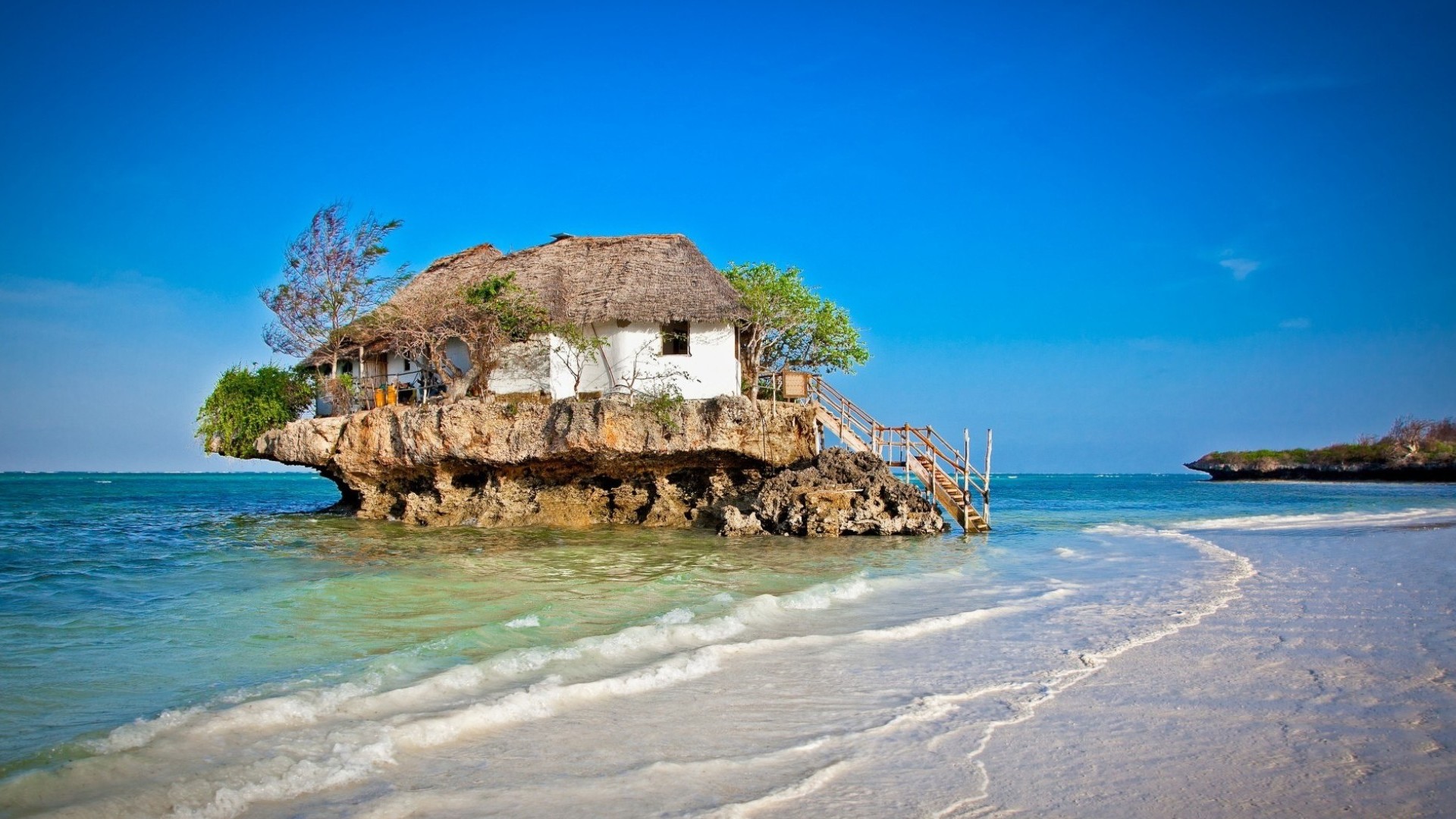 The Rock Restaurant on a rock in Zanzibar, Tanzania HD Wallpaper