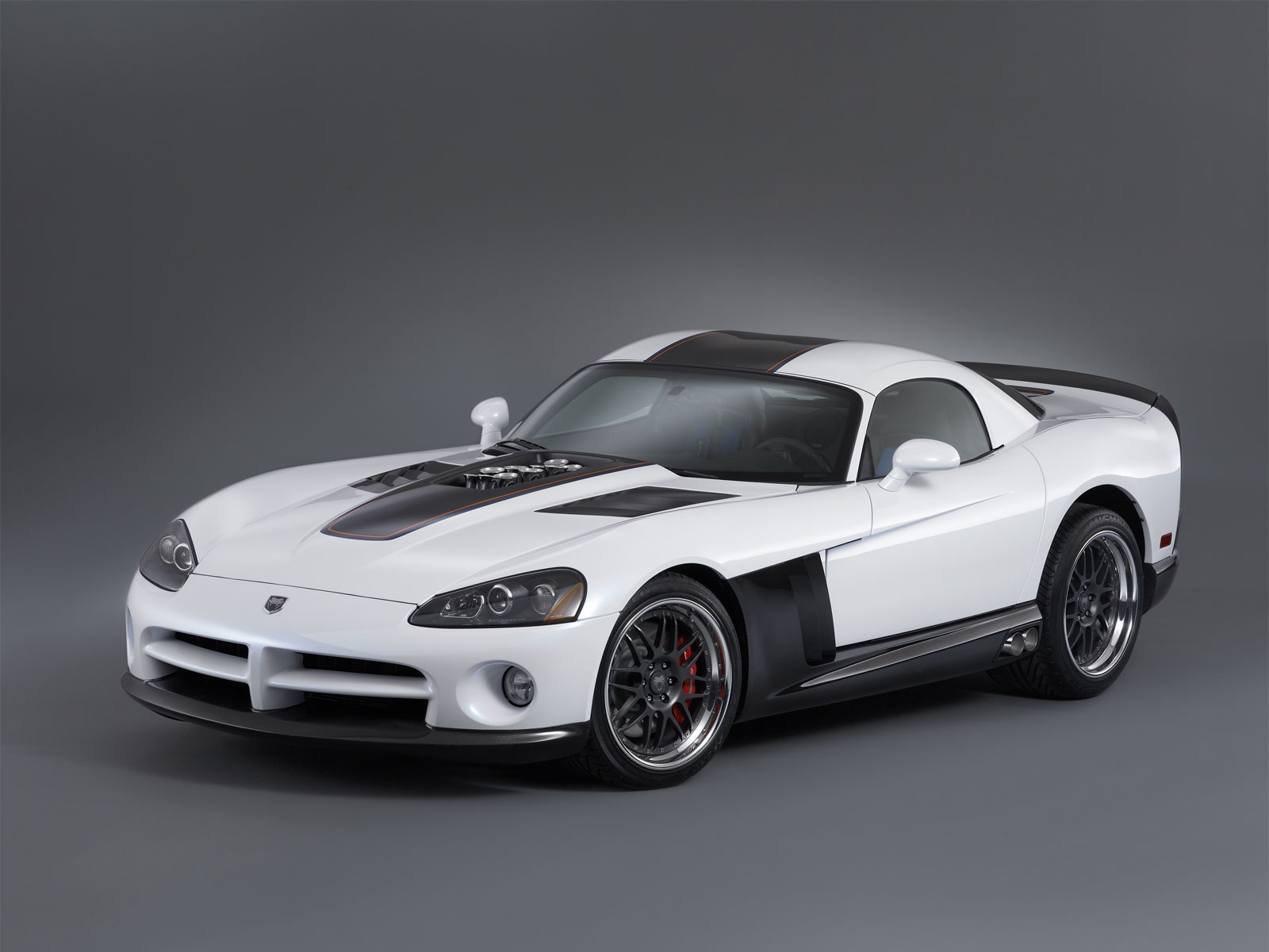 White Dodge Viper with Black Stripes HD Wallpaper