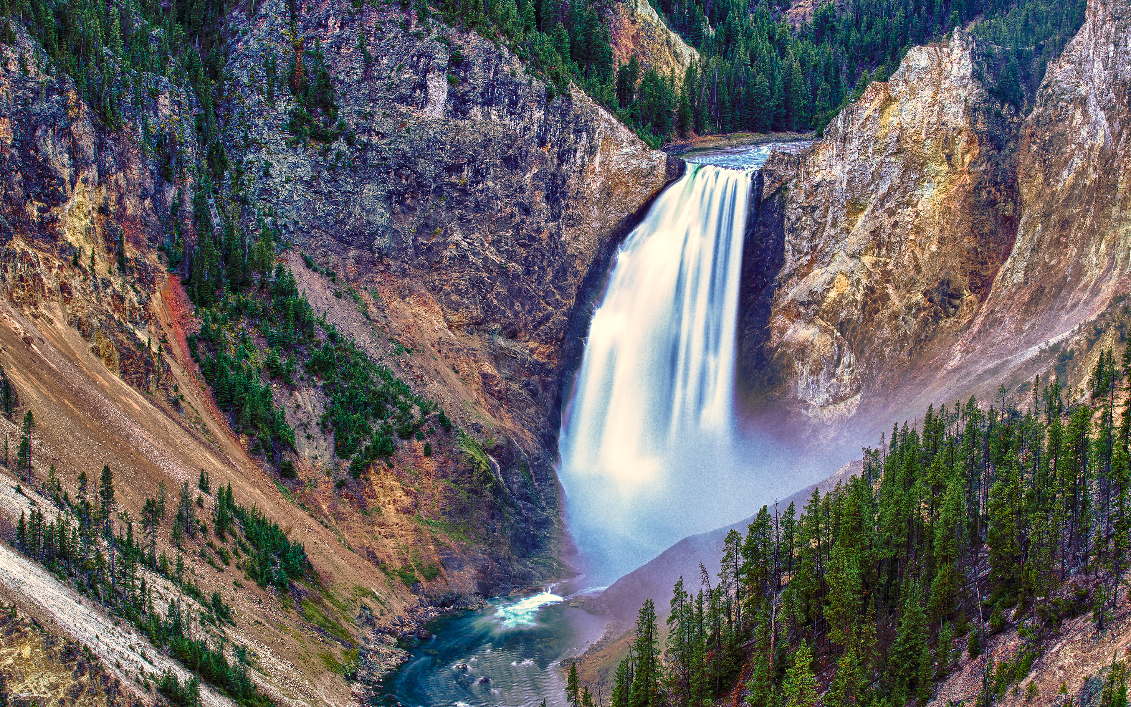 Lower Falls of the Yellowstone River in Yellowstone National Park HD Wallpaper